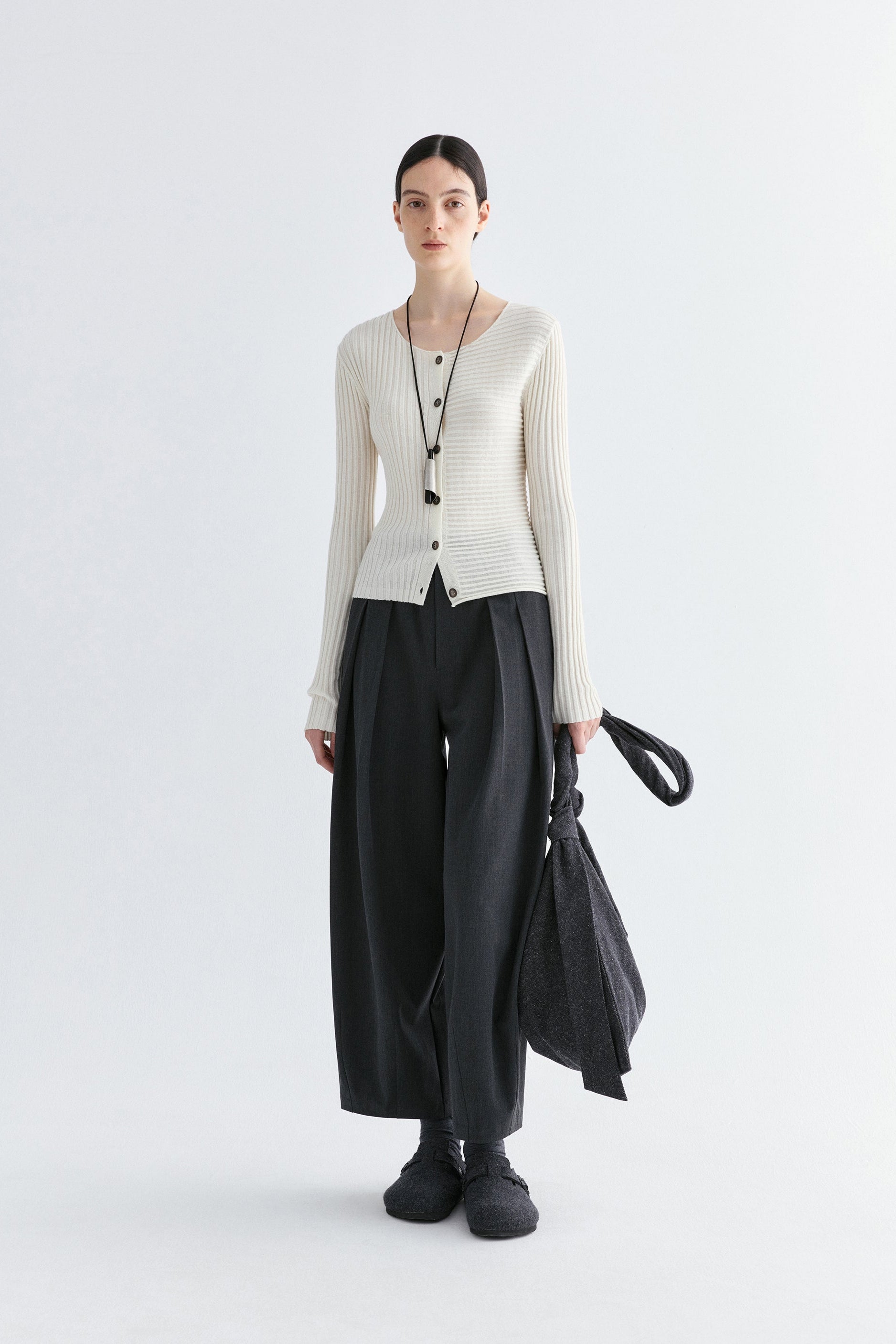 #color_off white