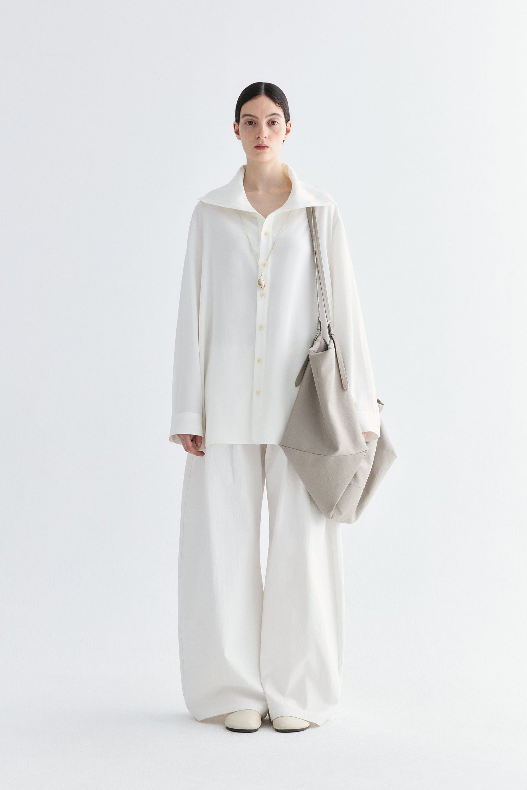 #color_off white