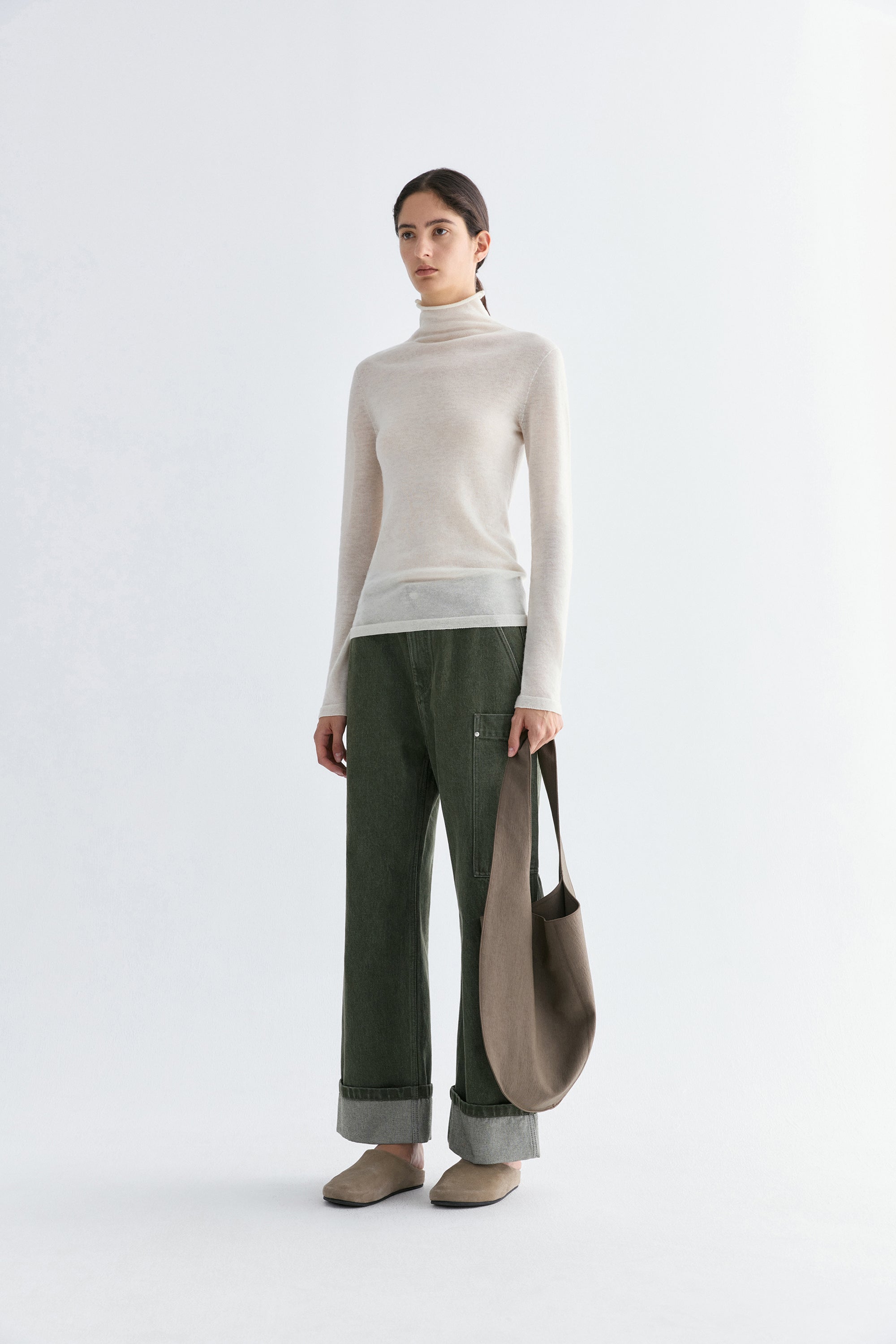 #color_off white