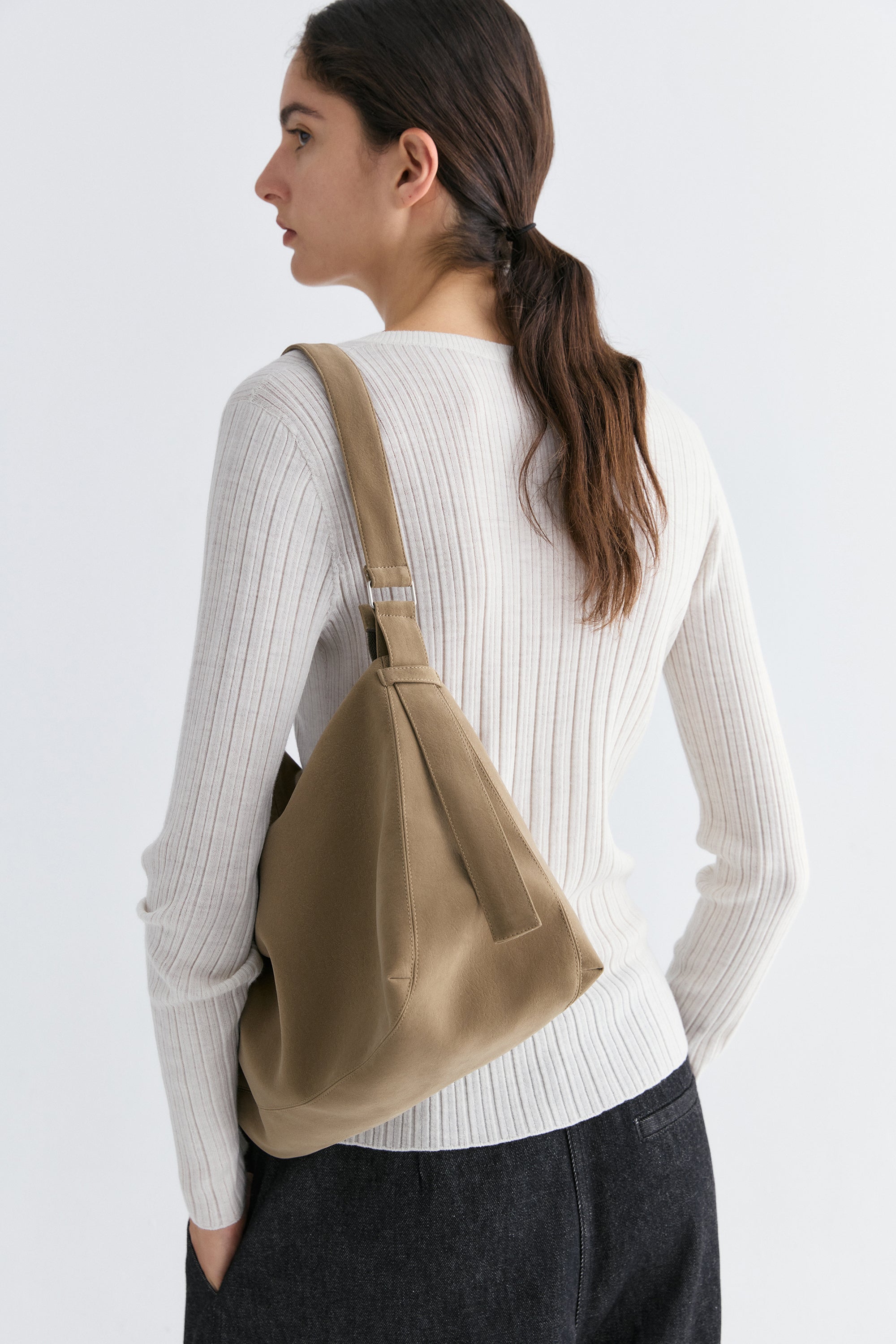 #color_light brown