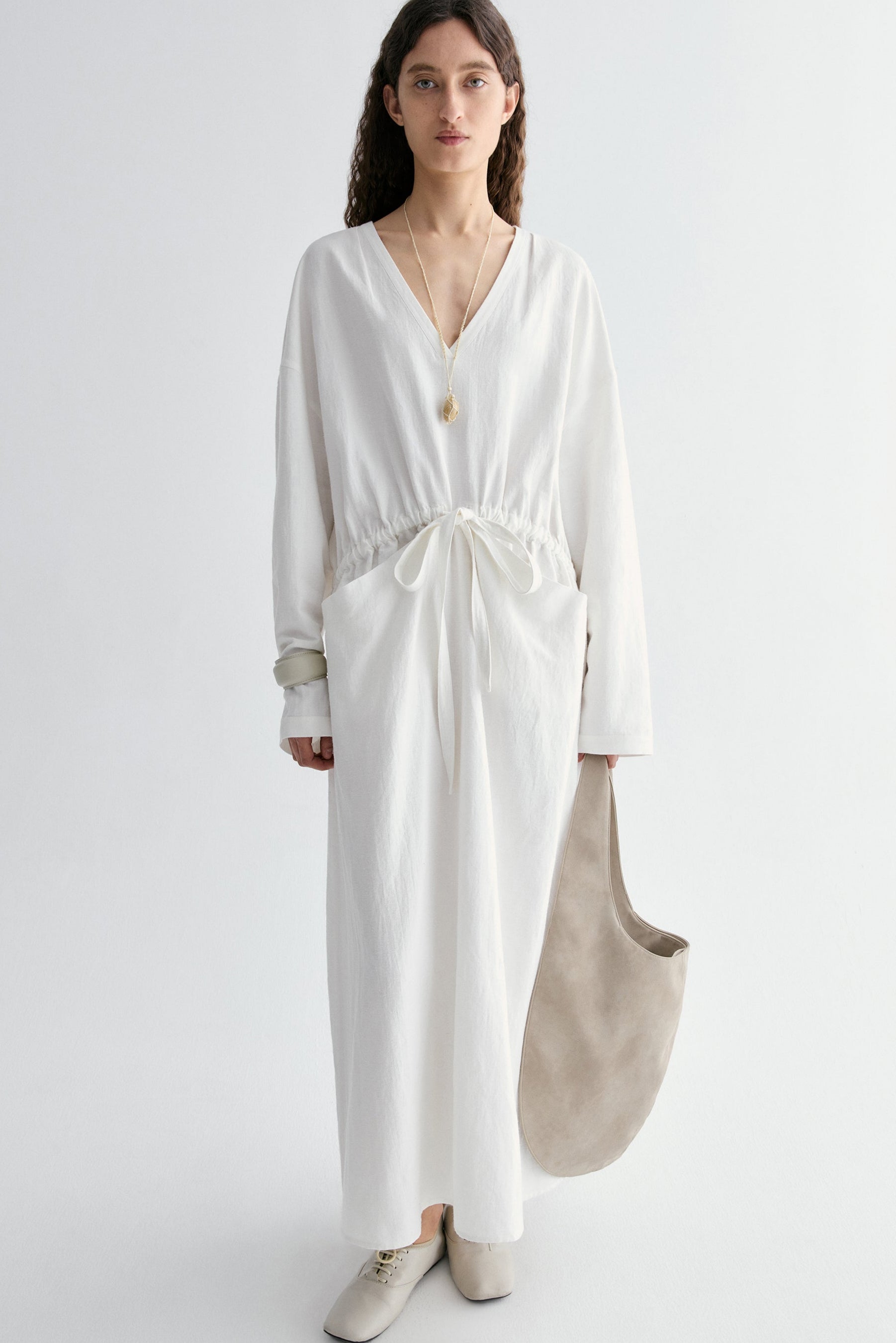 #color_off white
