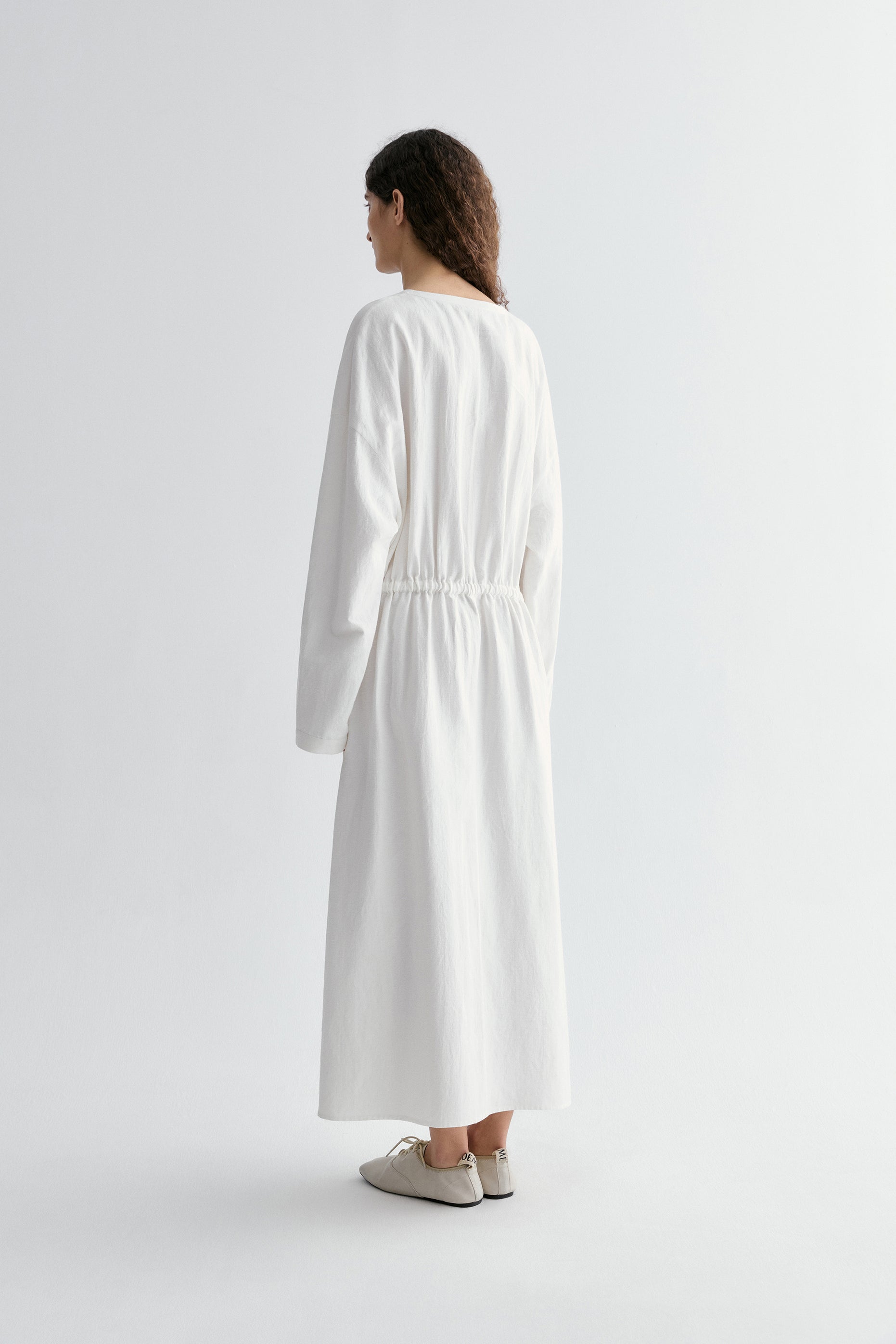 #color_off white