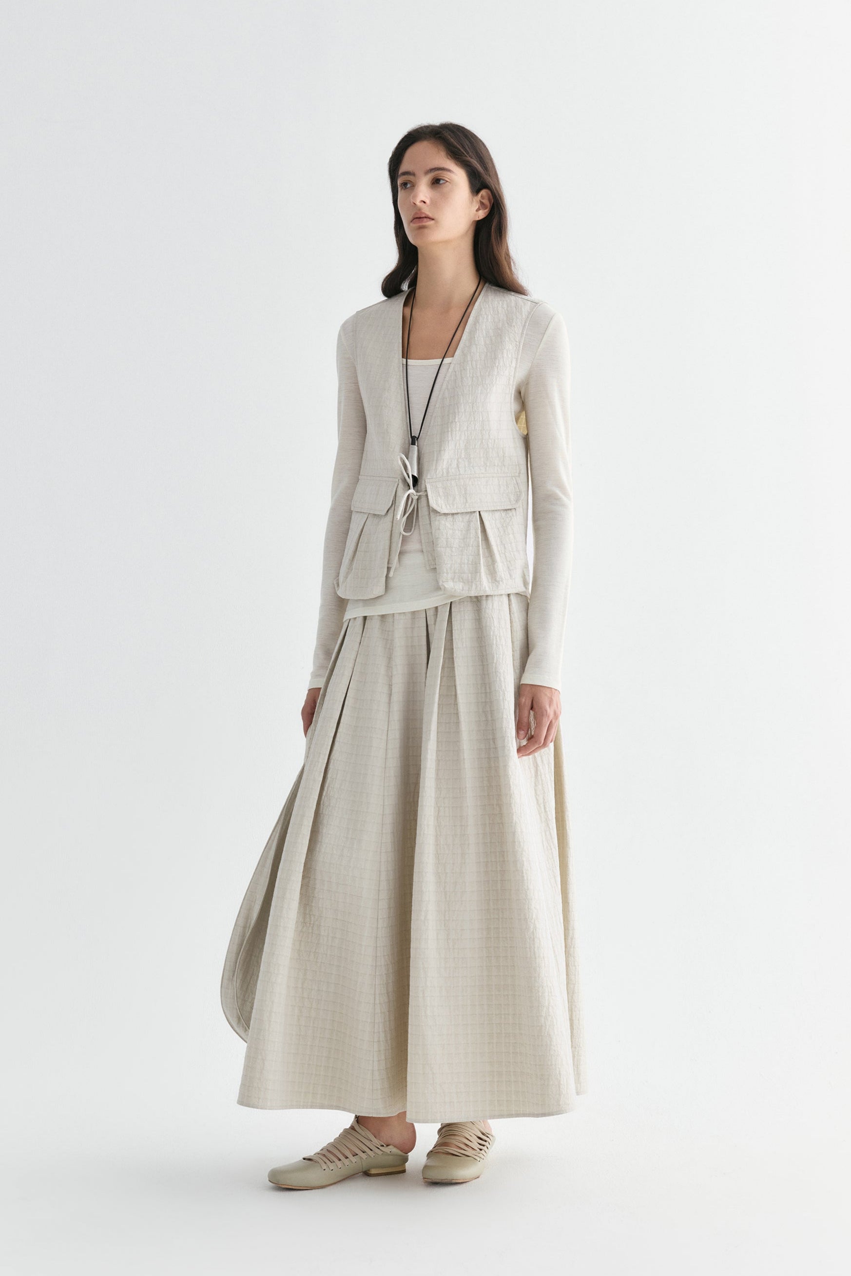 #color_off white