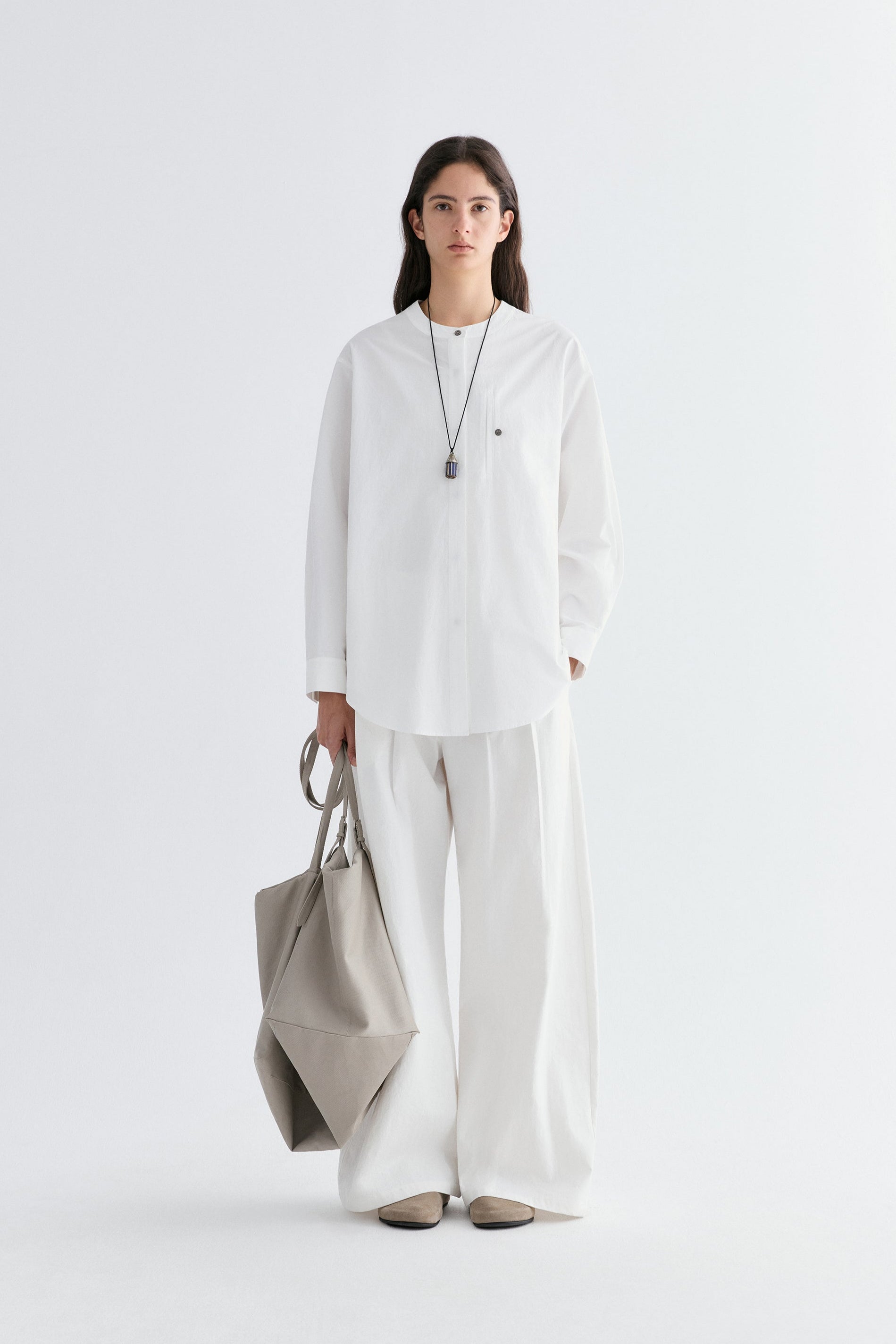 #color_off white