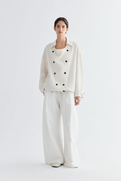 #color_cream white