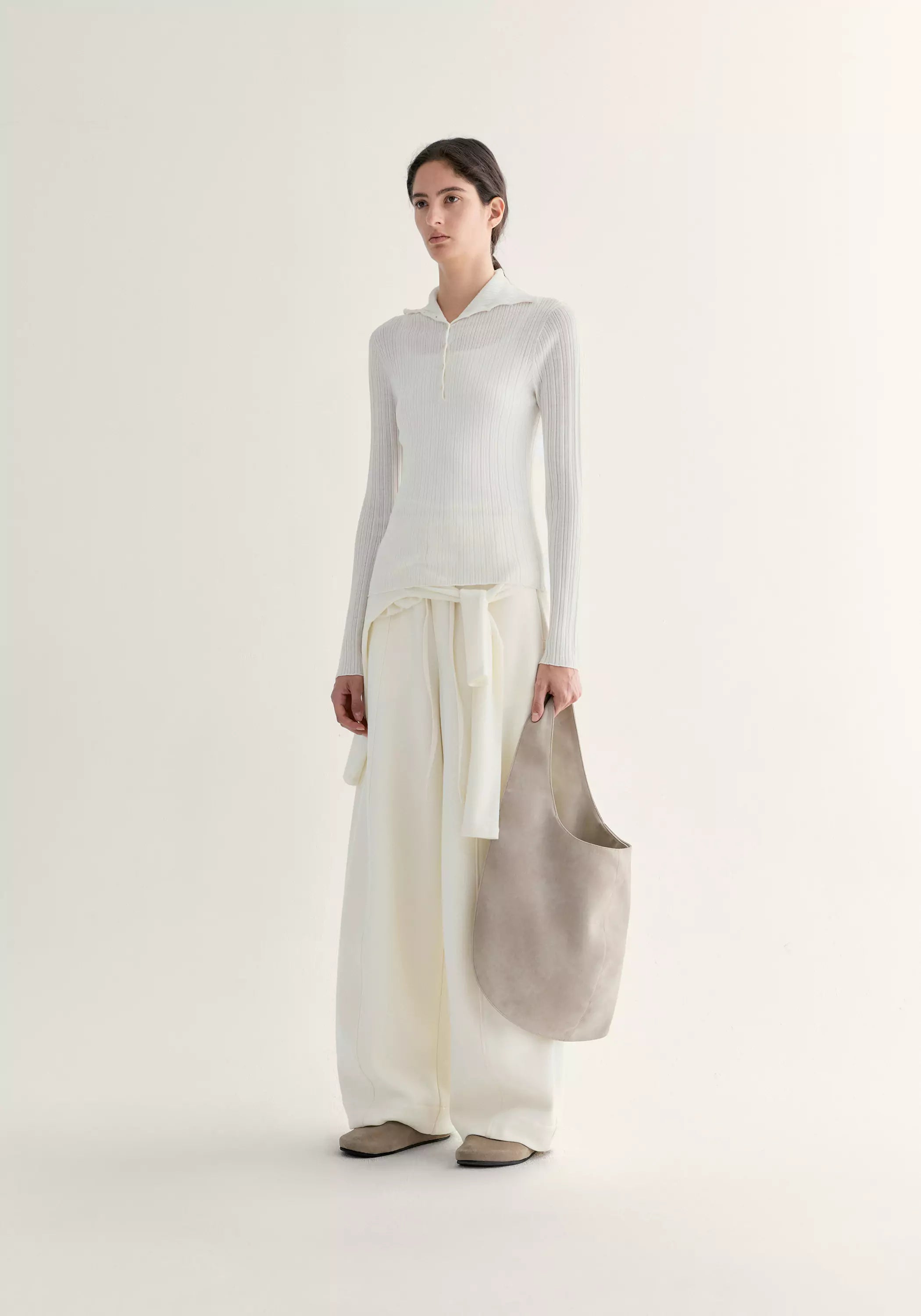 #color_cream white