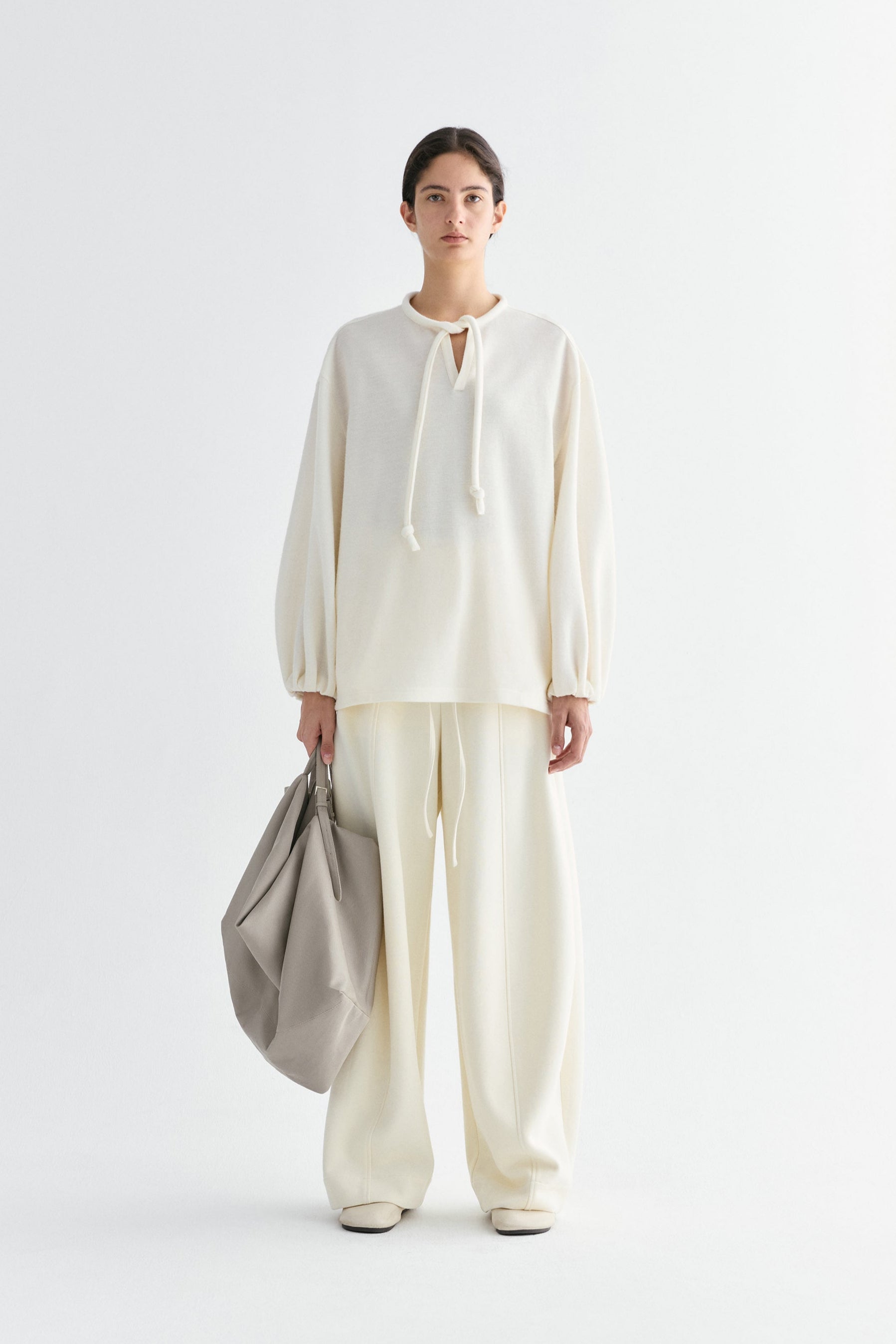 #color_off white