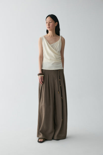 #color_off white