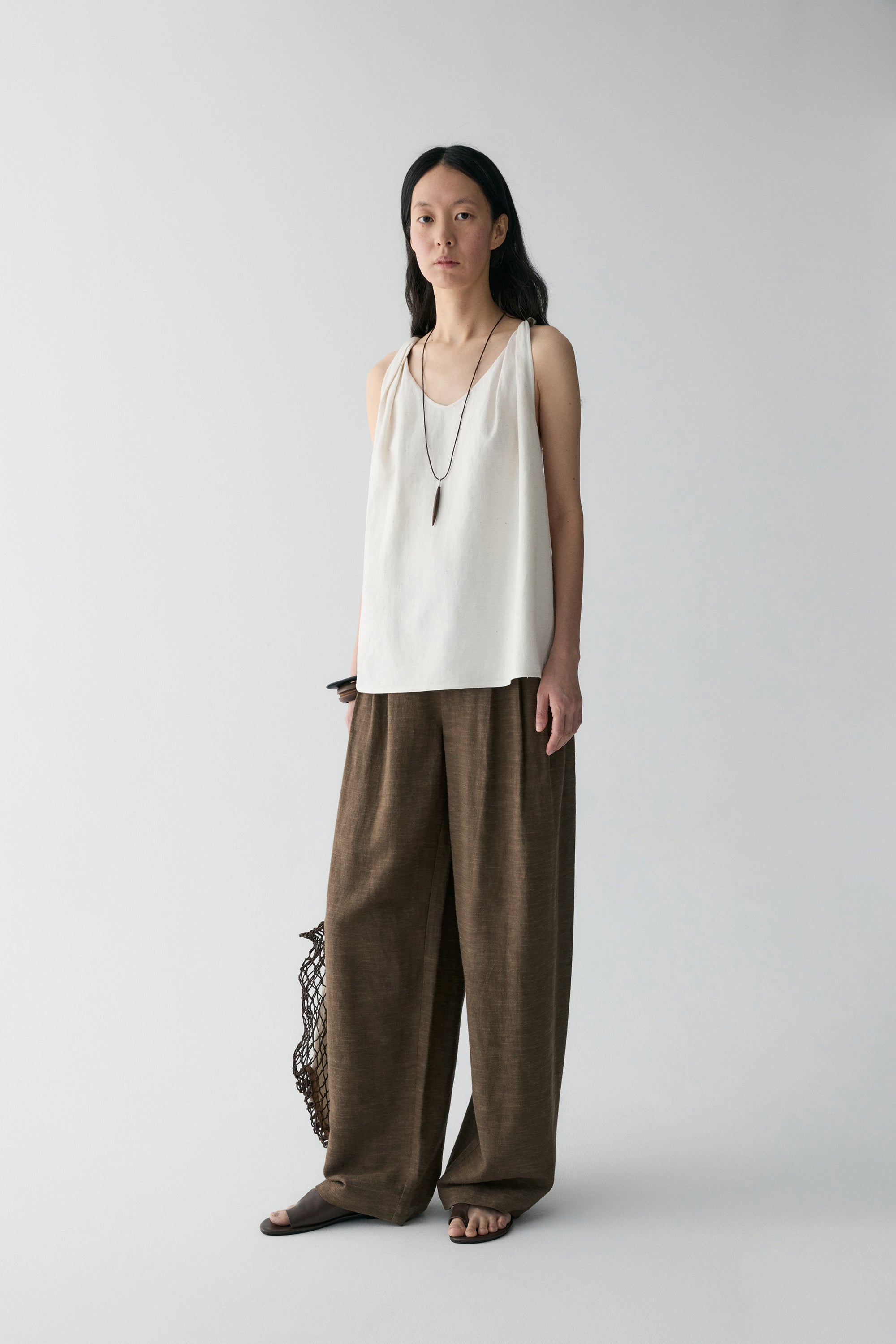 #color_off white