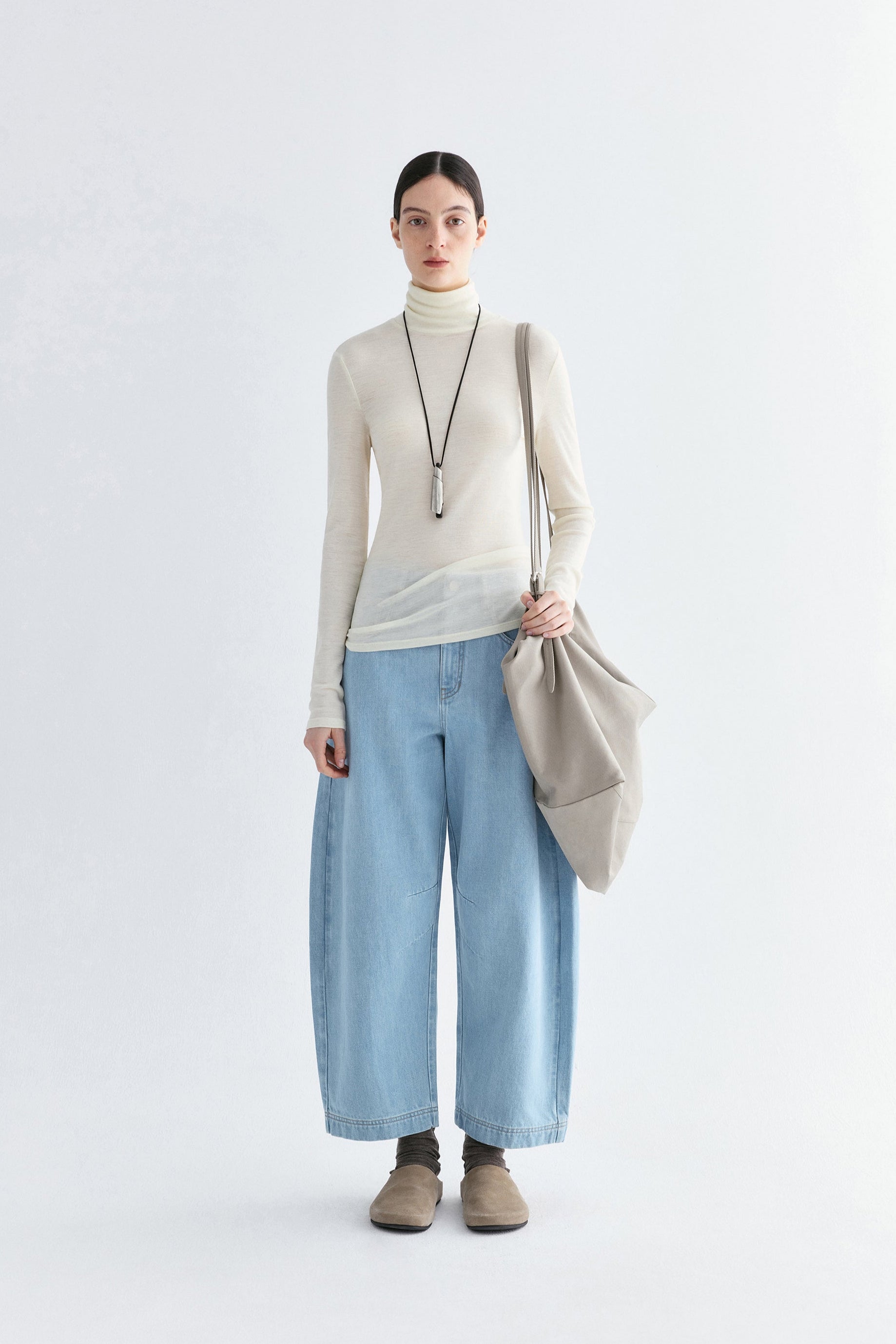 #color_off white