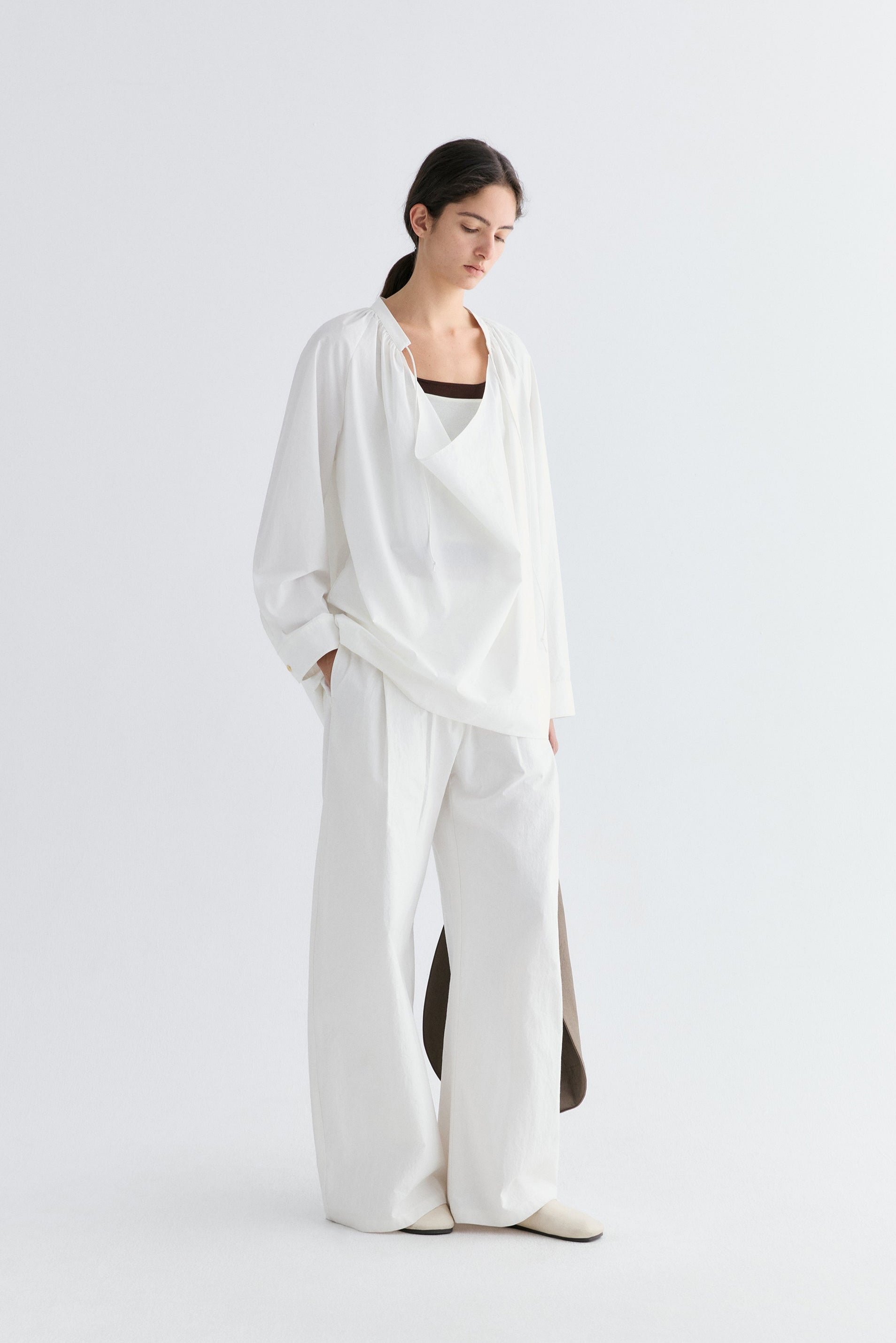 #color_off white