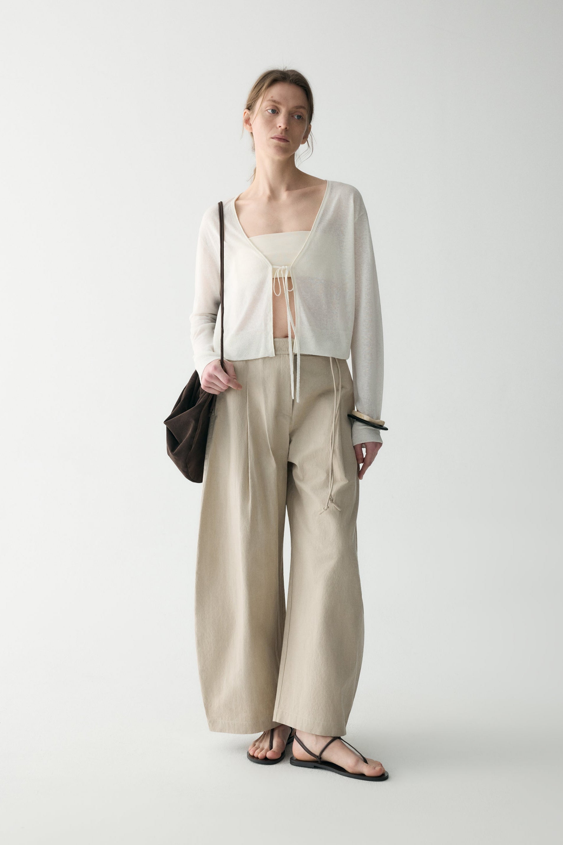 #color_off white