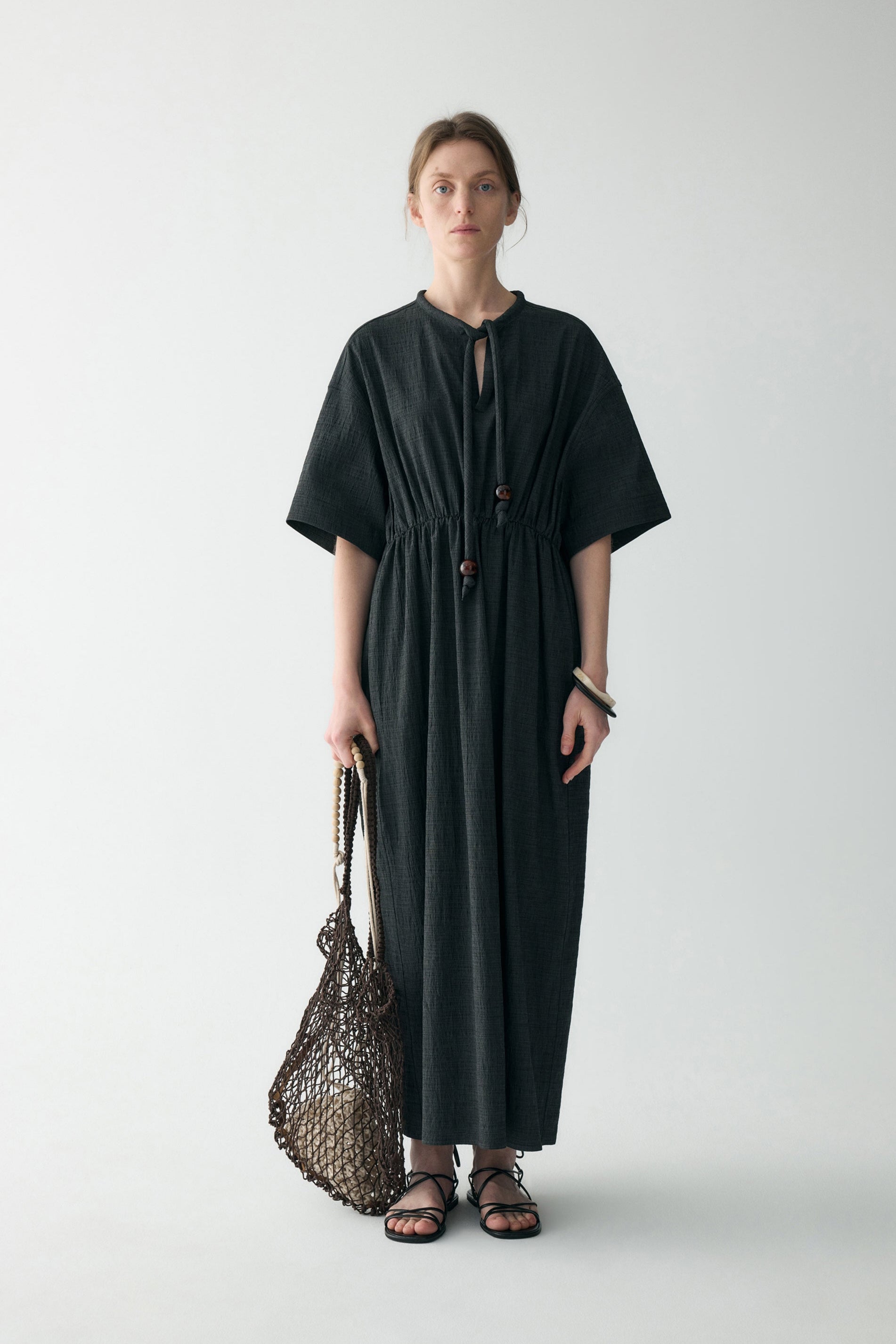 #color_black ash
