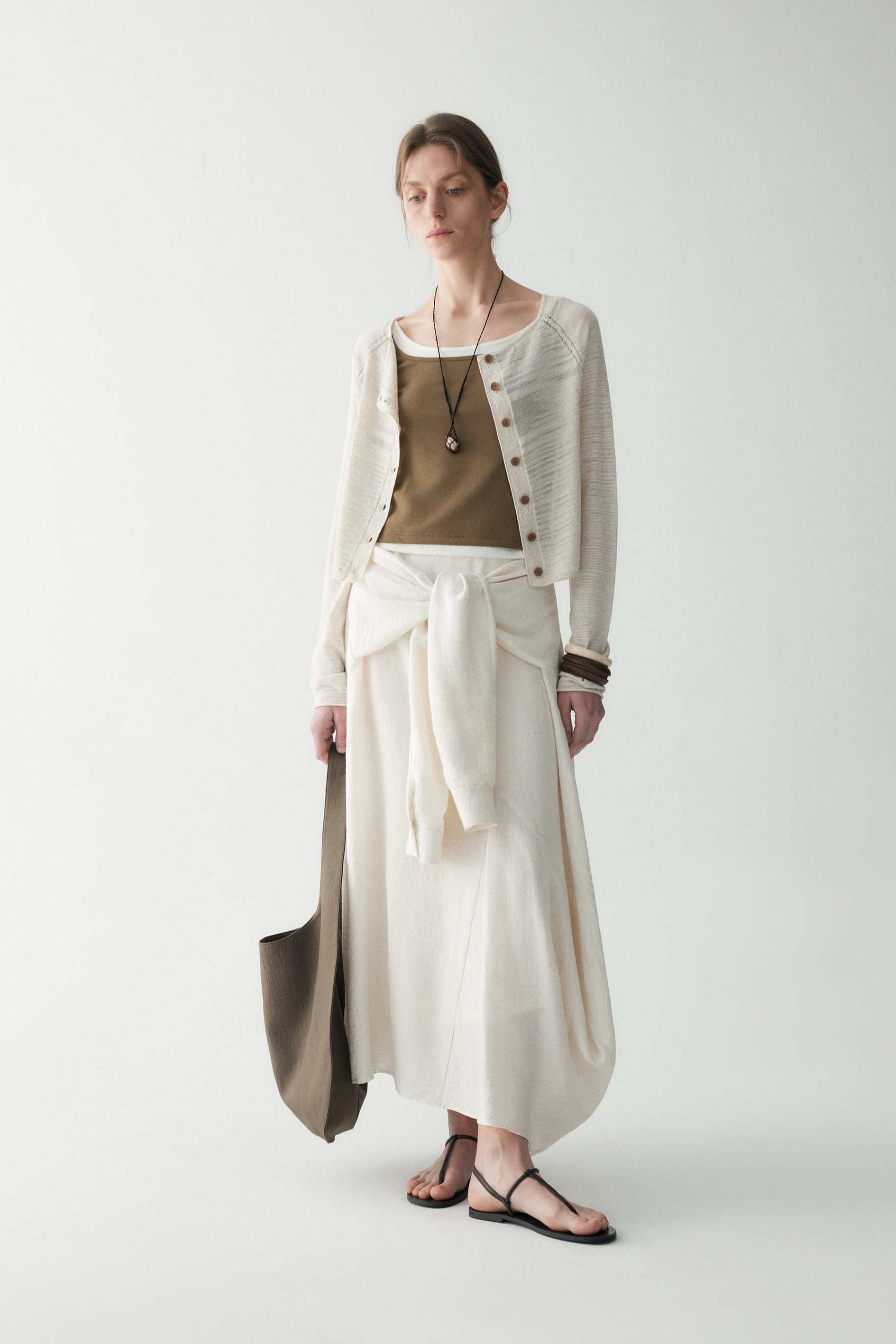 #color_off white