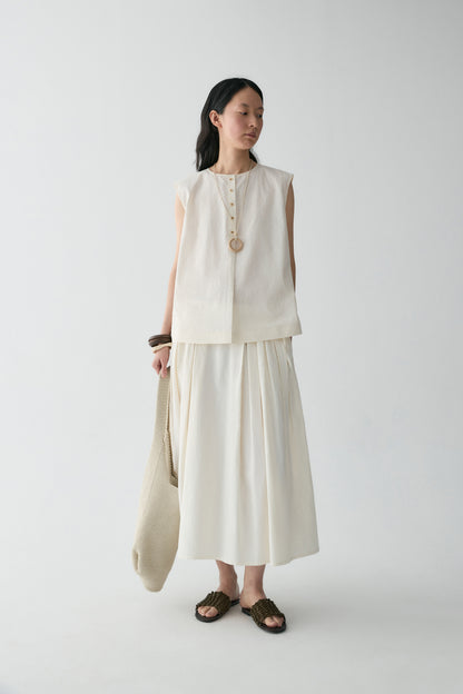 #color_cream white