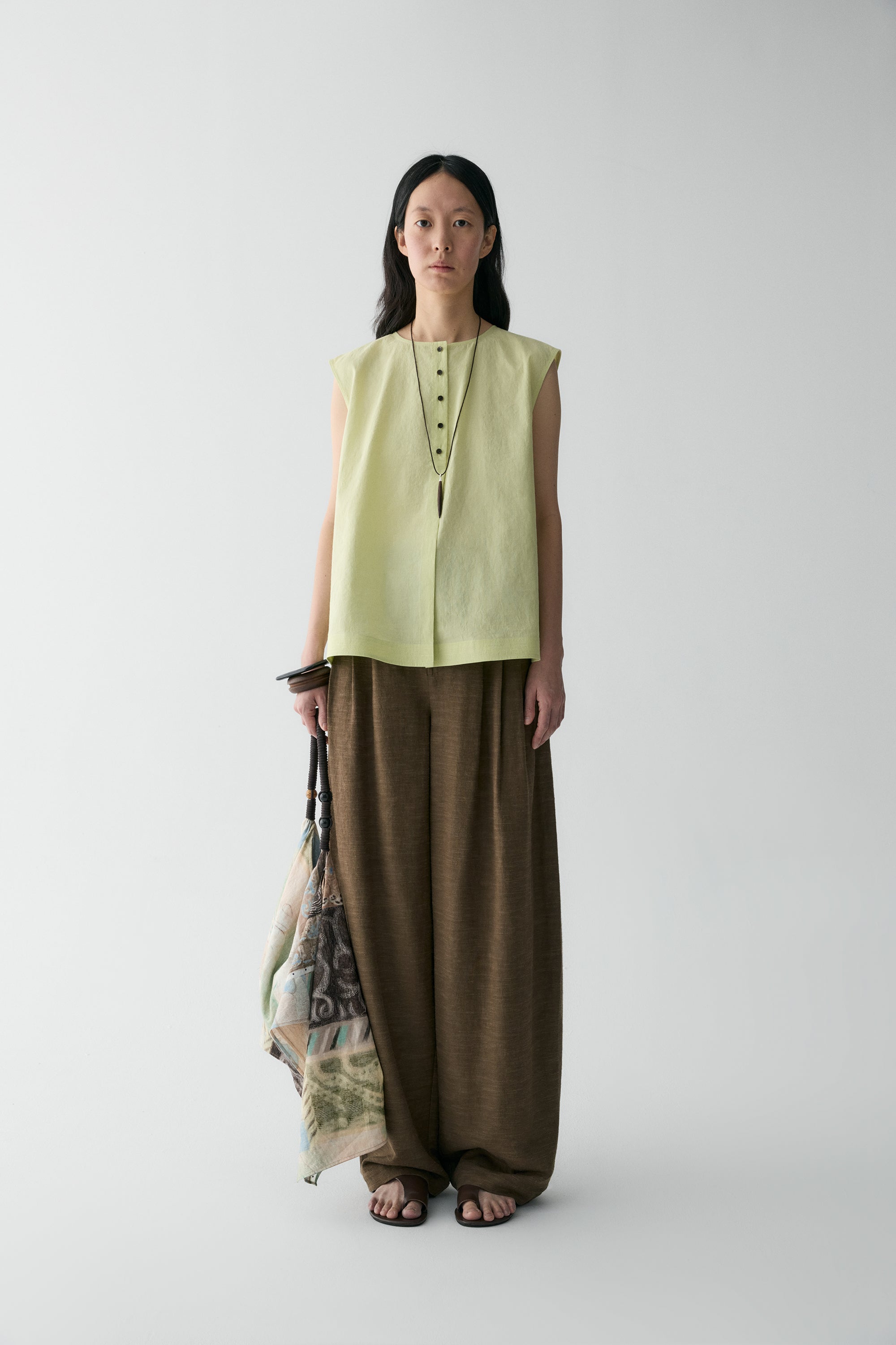 #color_Ivory