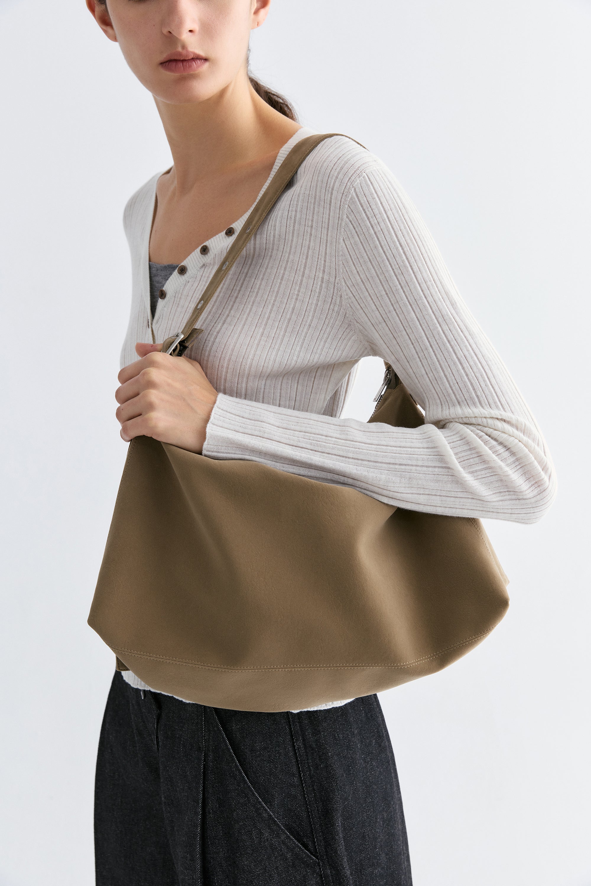 #color_light brown