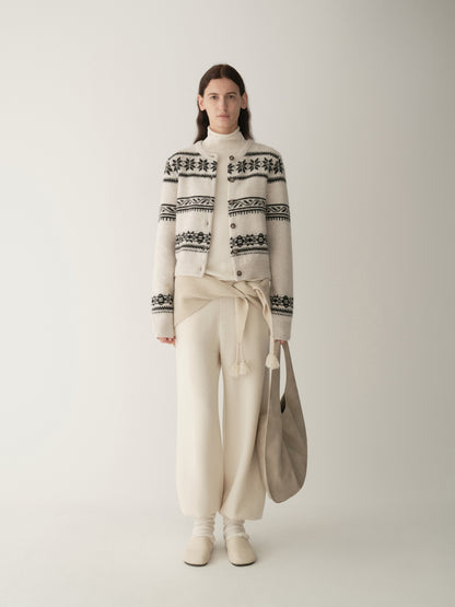 #color_off white