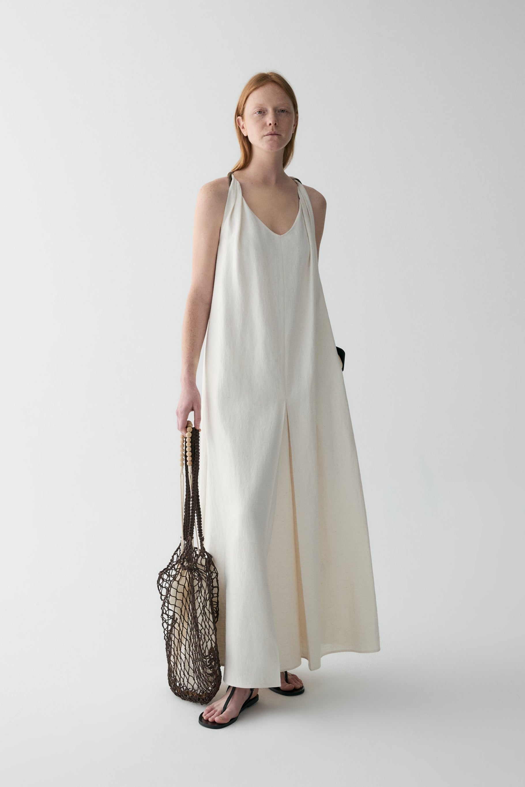 #color_off white