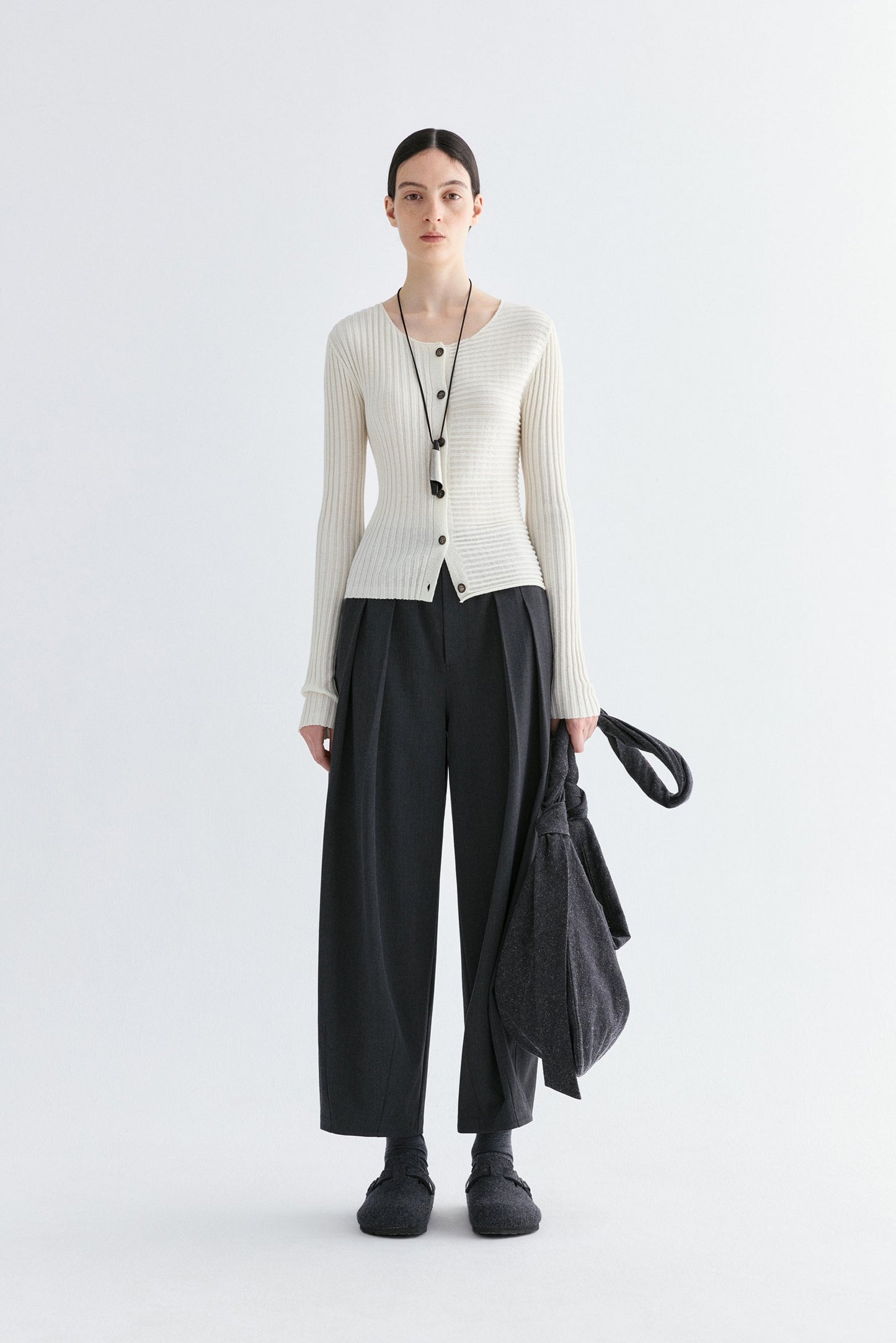 #color_off white