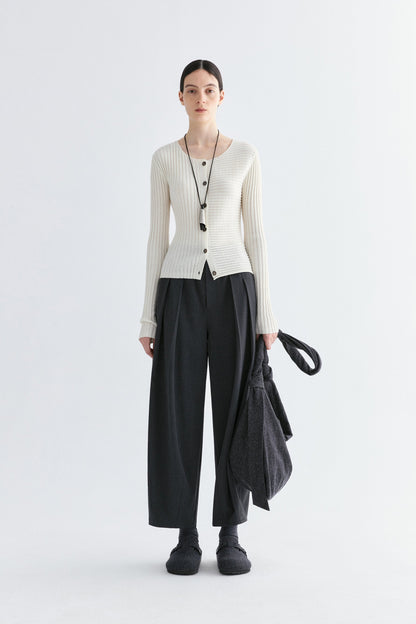 #color_off white