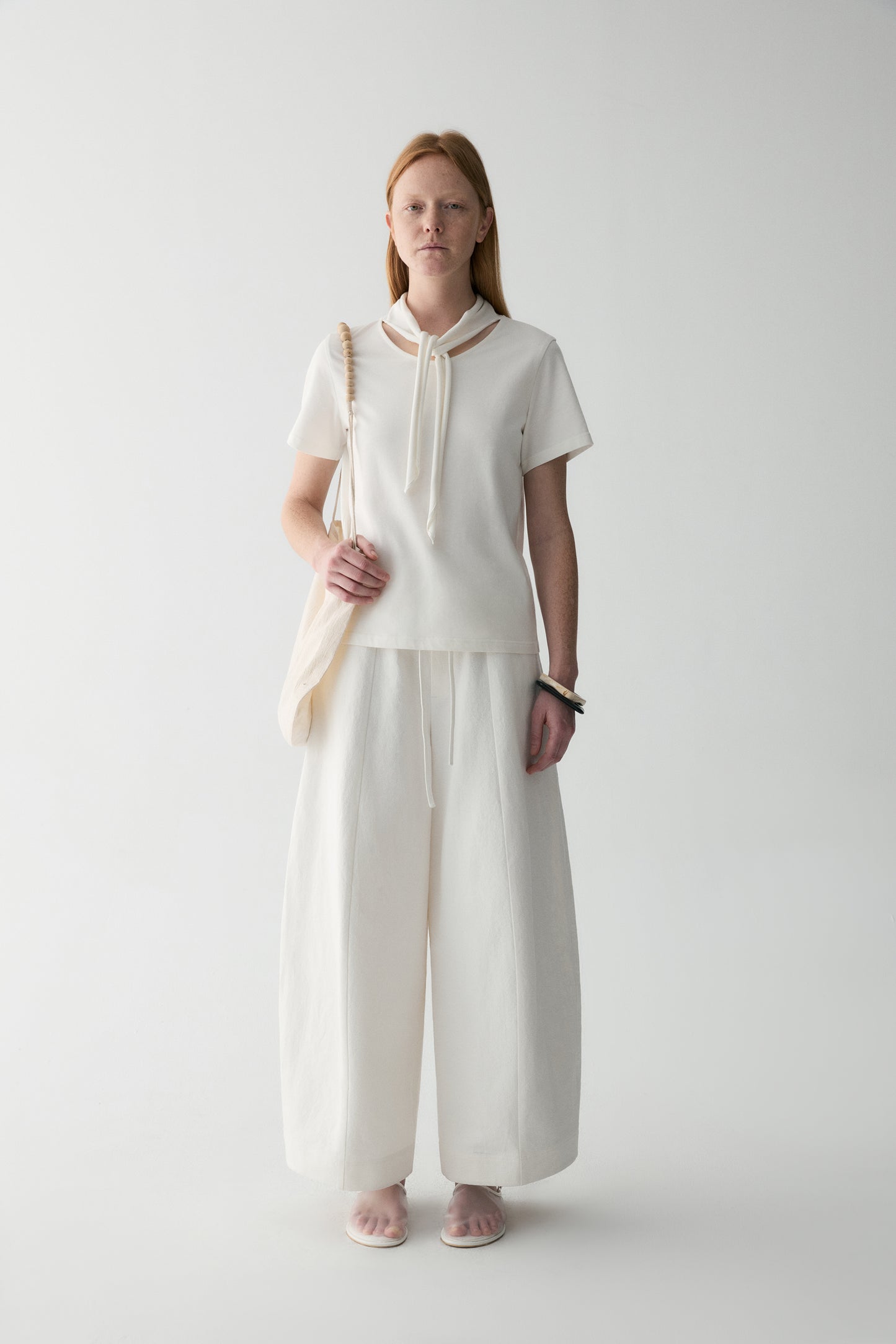 #color_off white