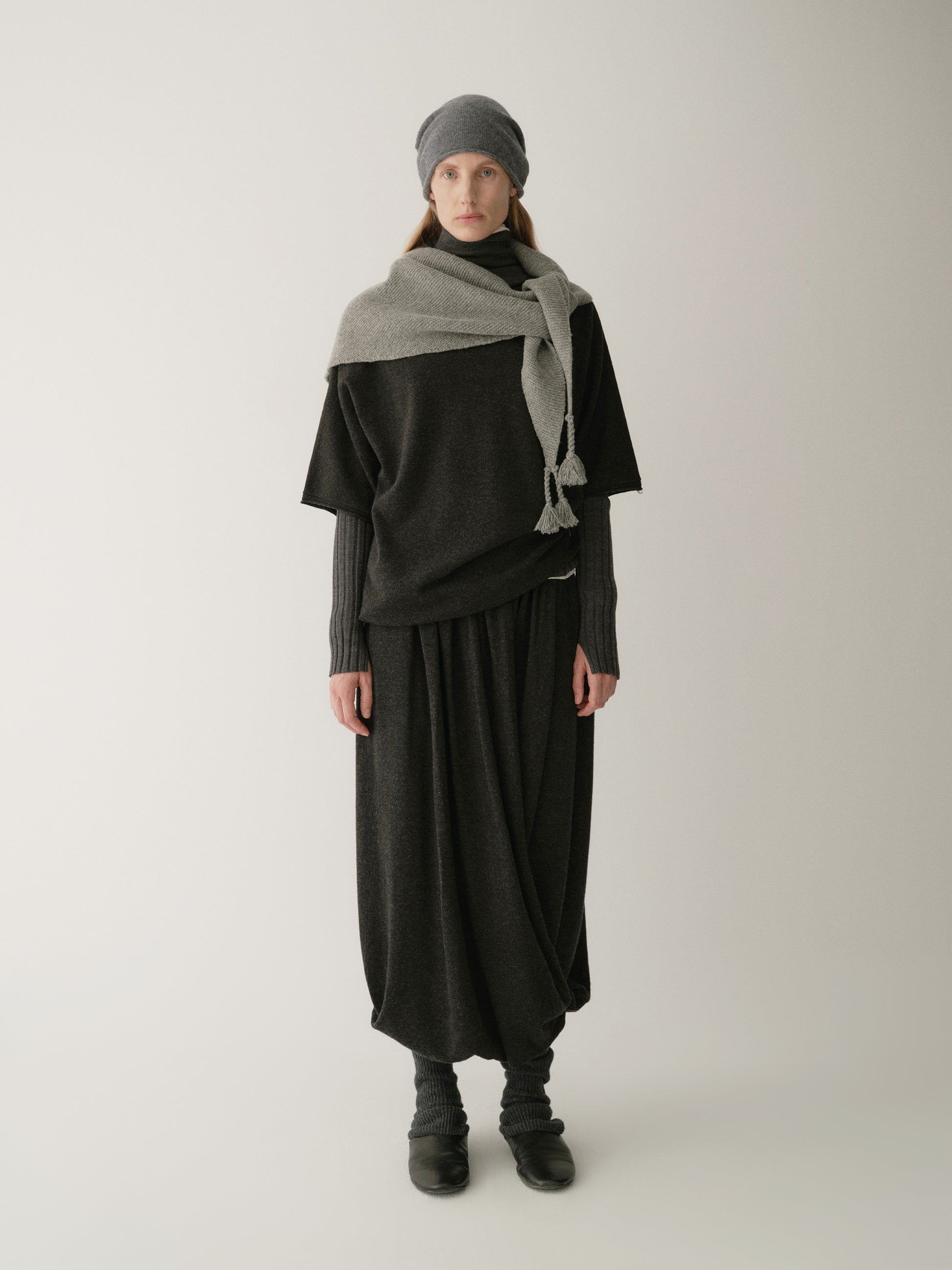#color_black ash