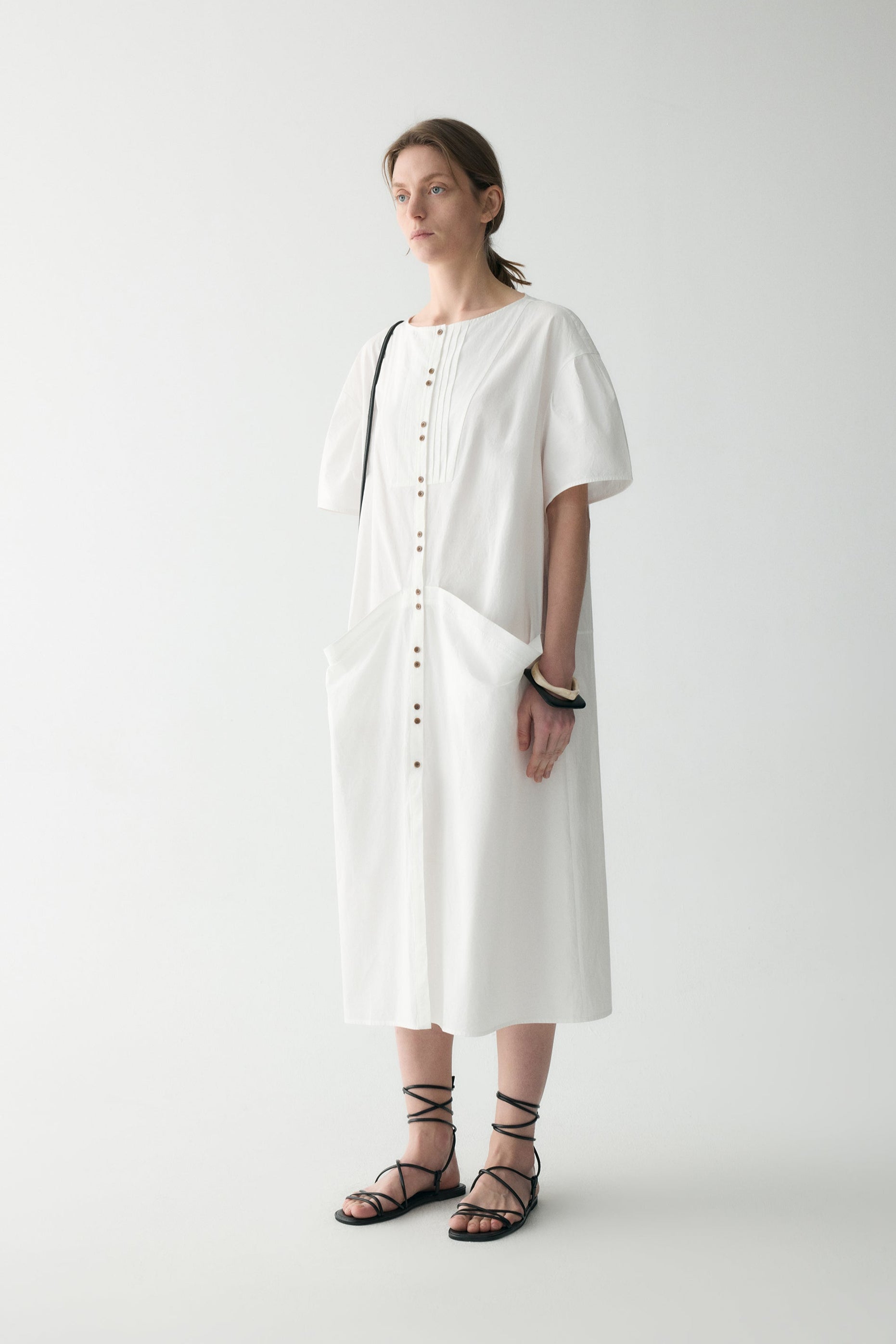 #color_off white