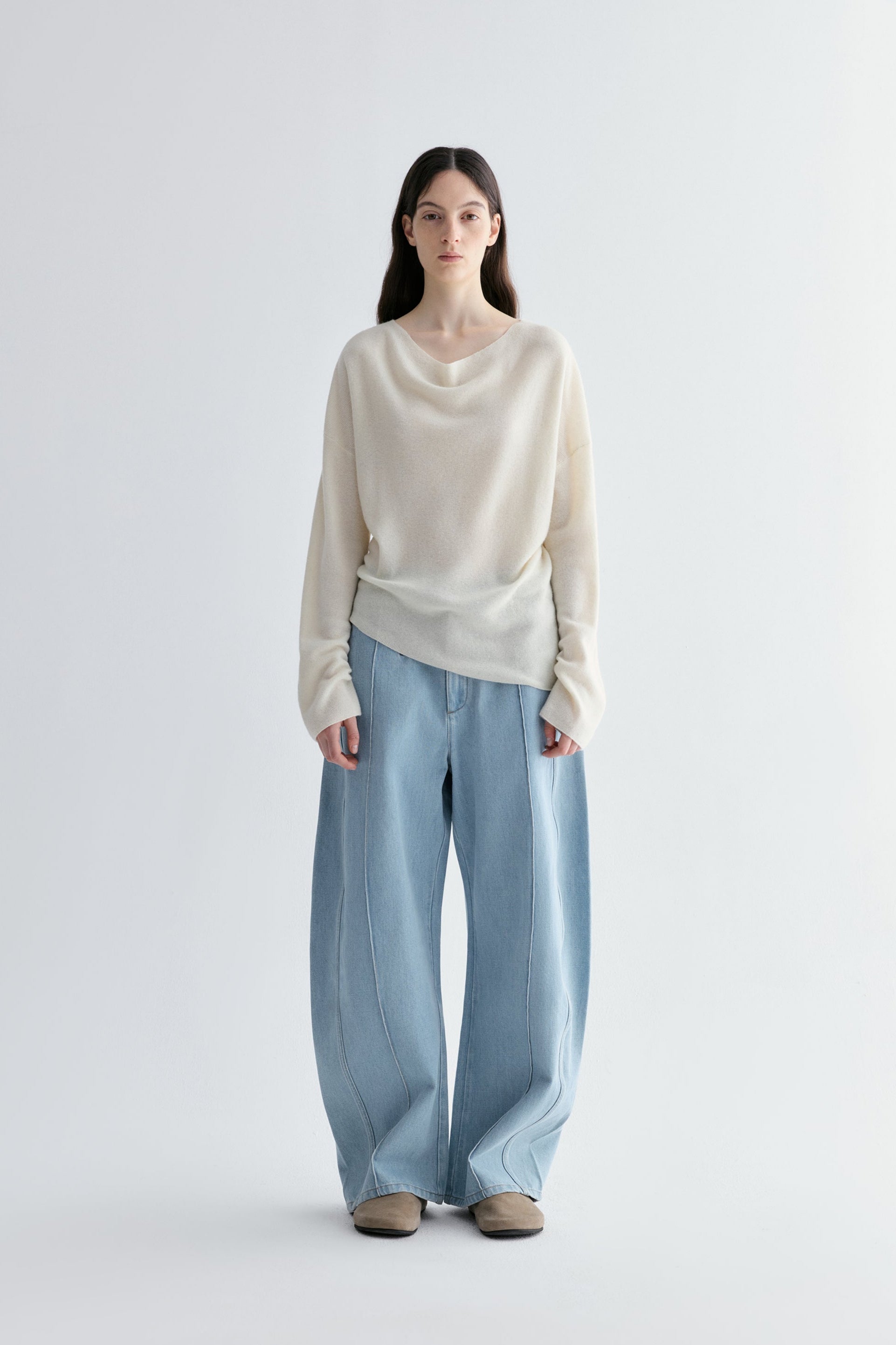 #color_off white