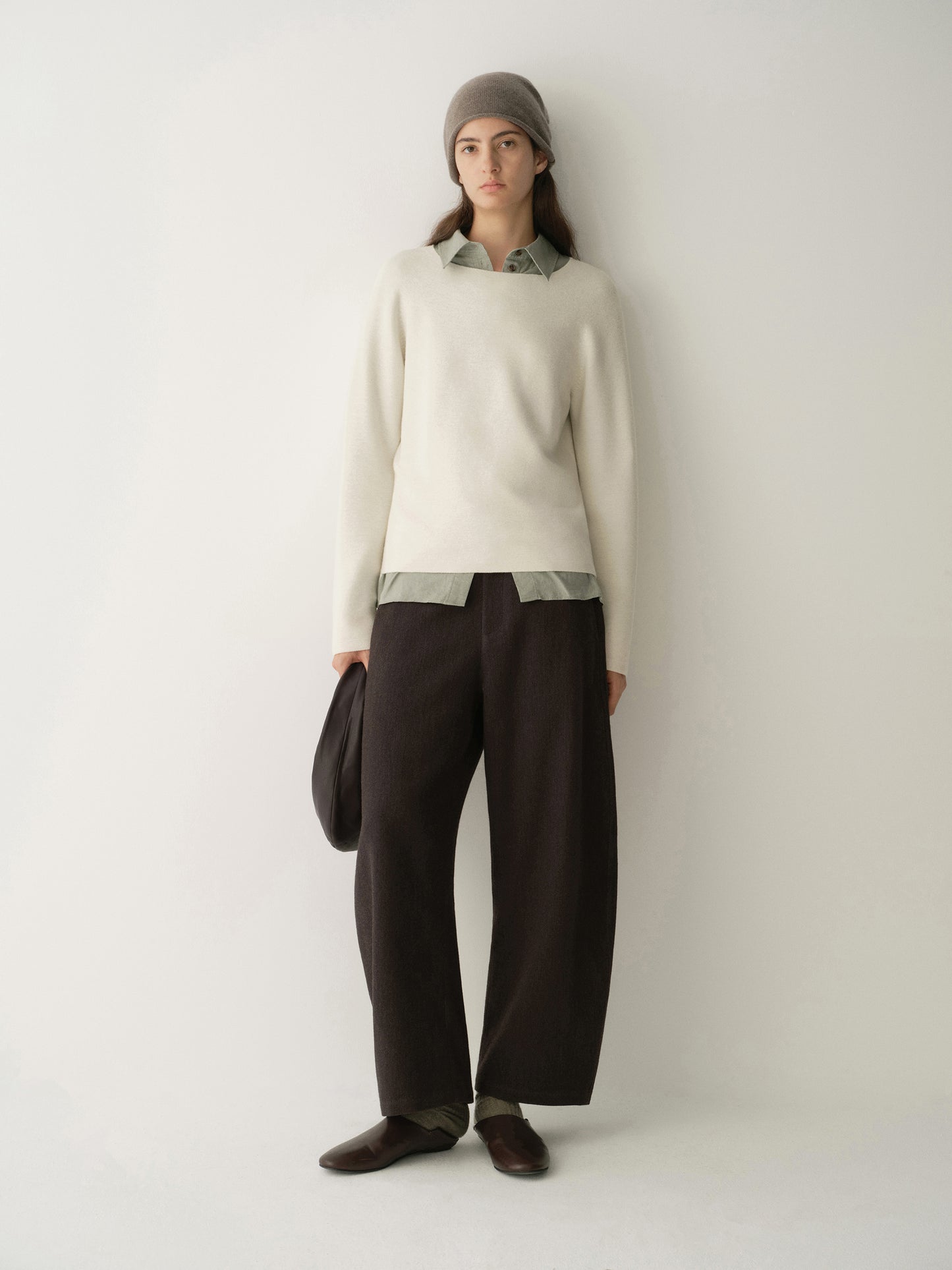#color_off white