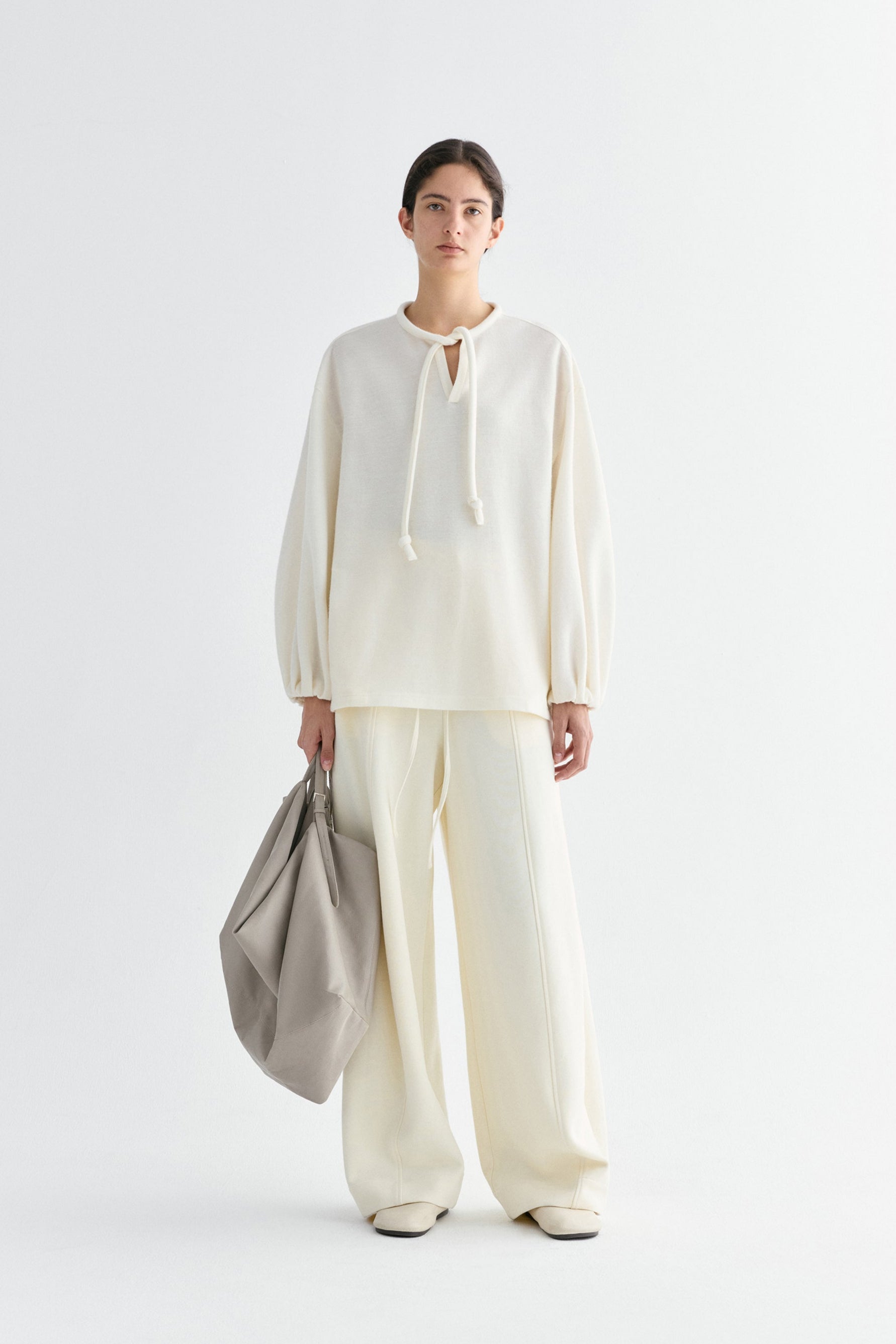 #color_cream white