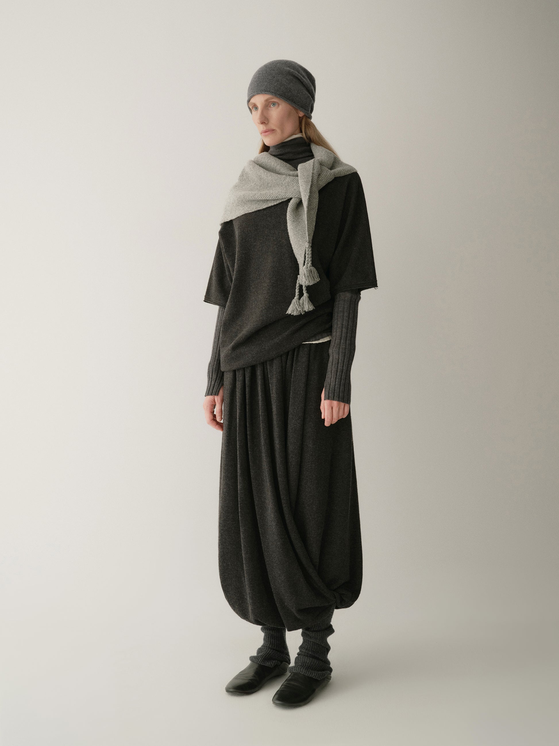 #color_black ash