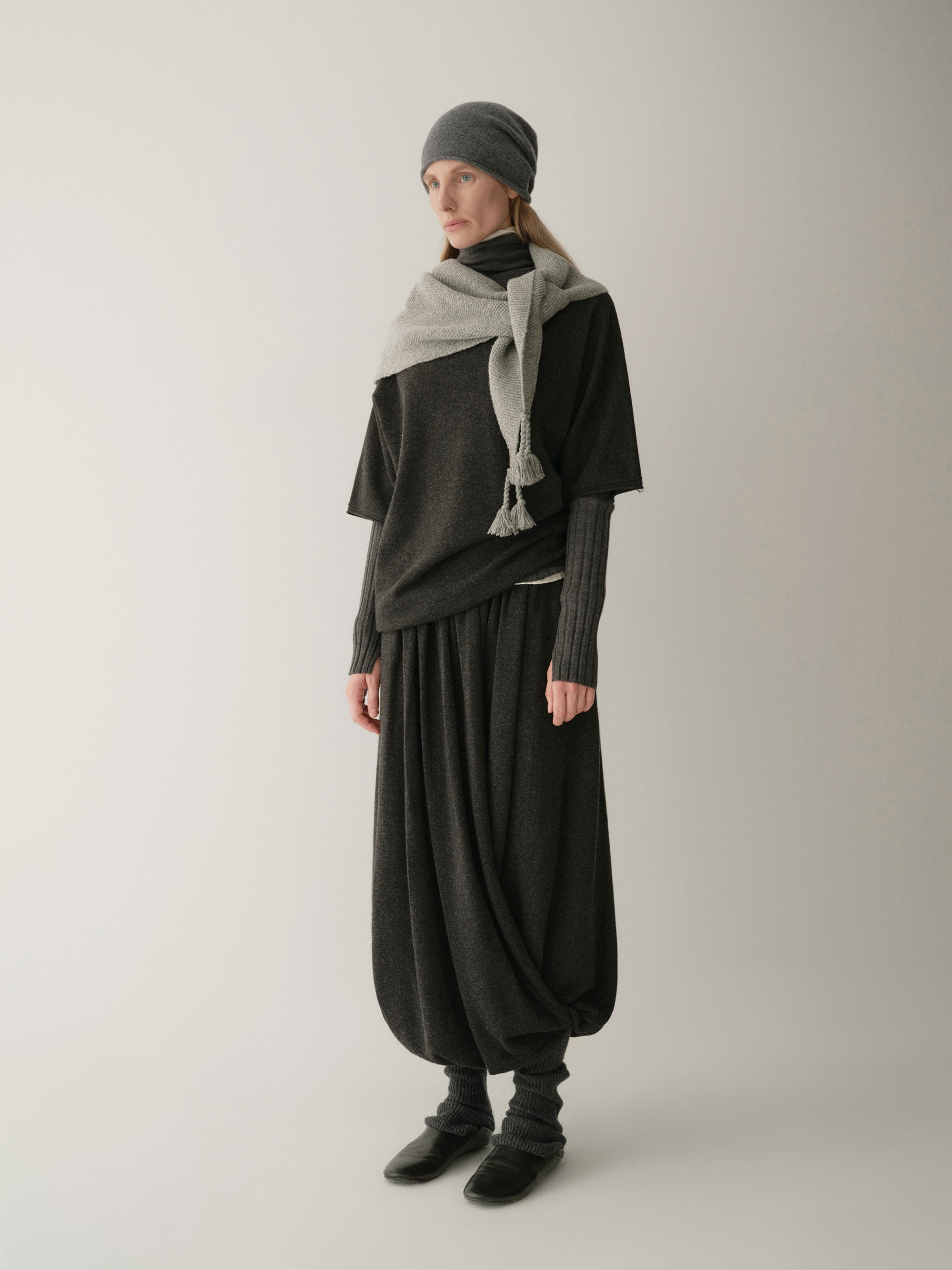 #color_black ash