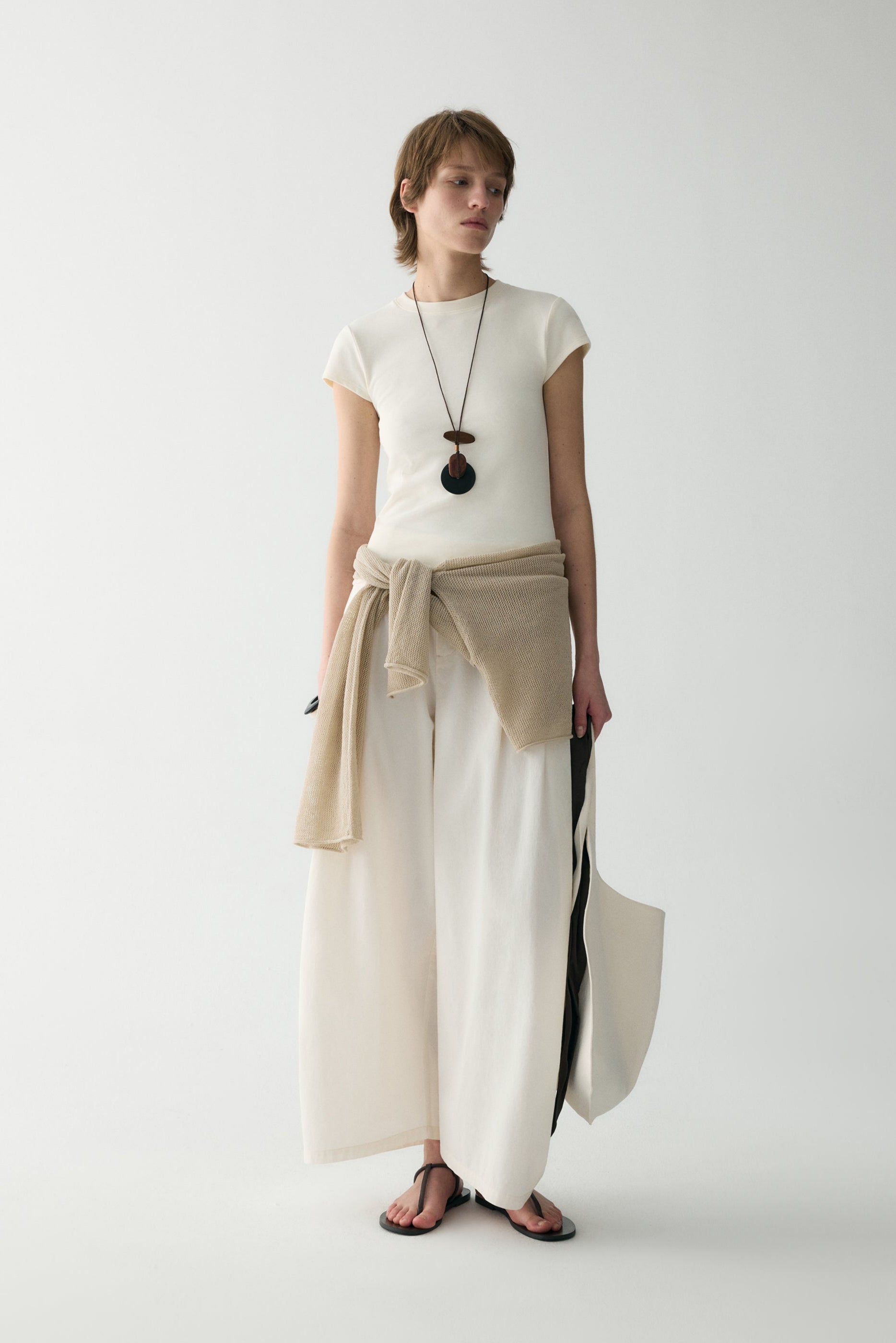 #color_off white