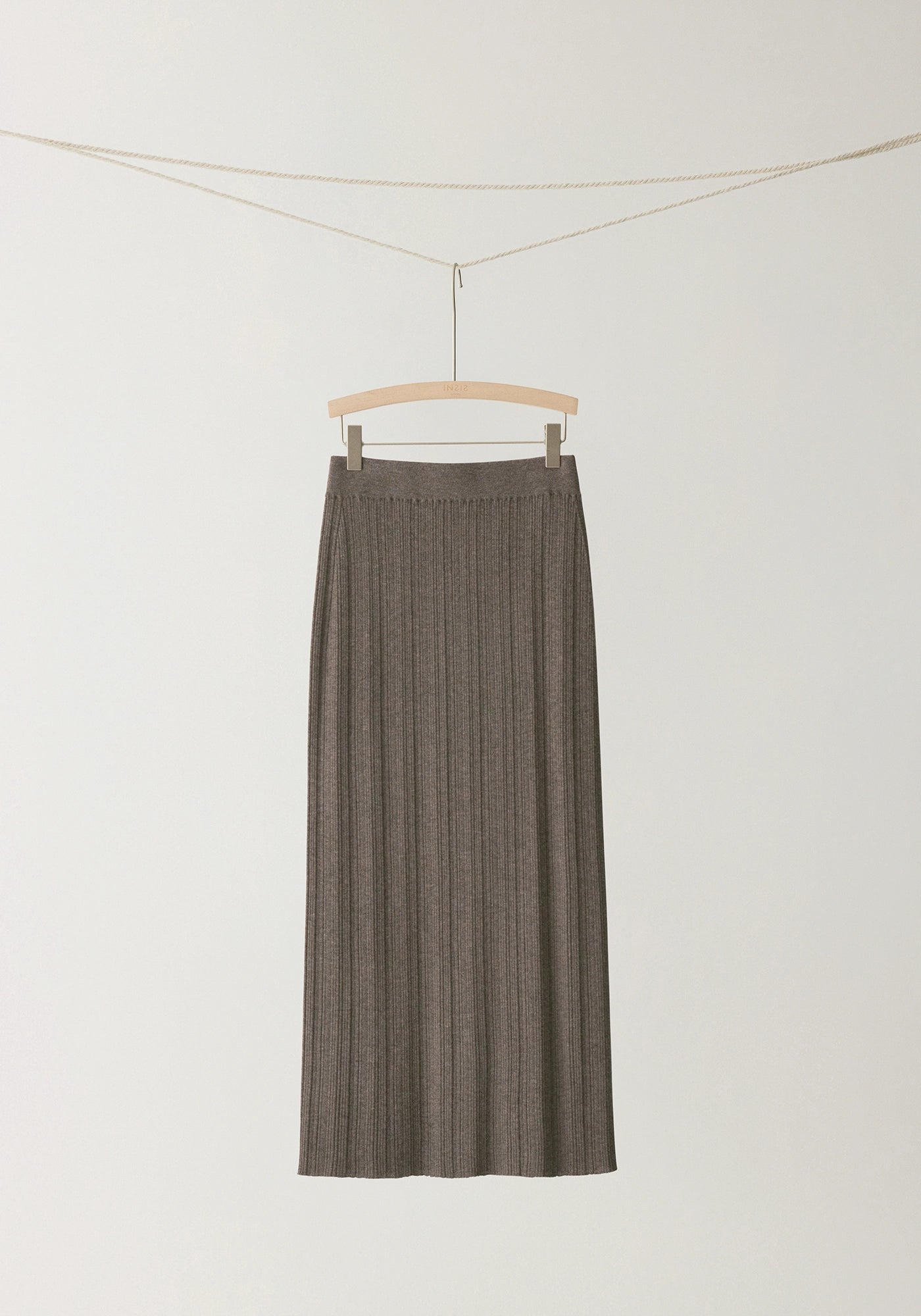#color_raw umber