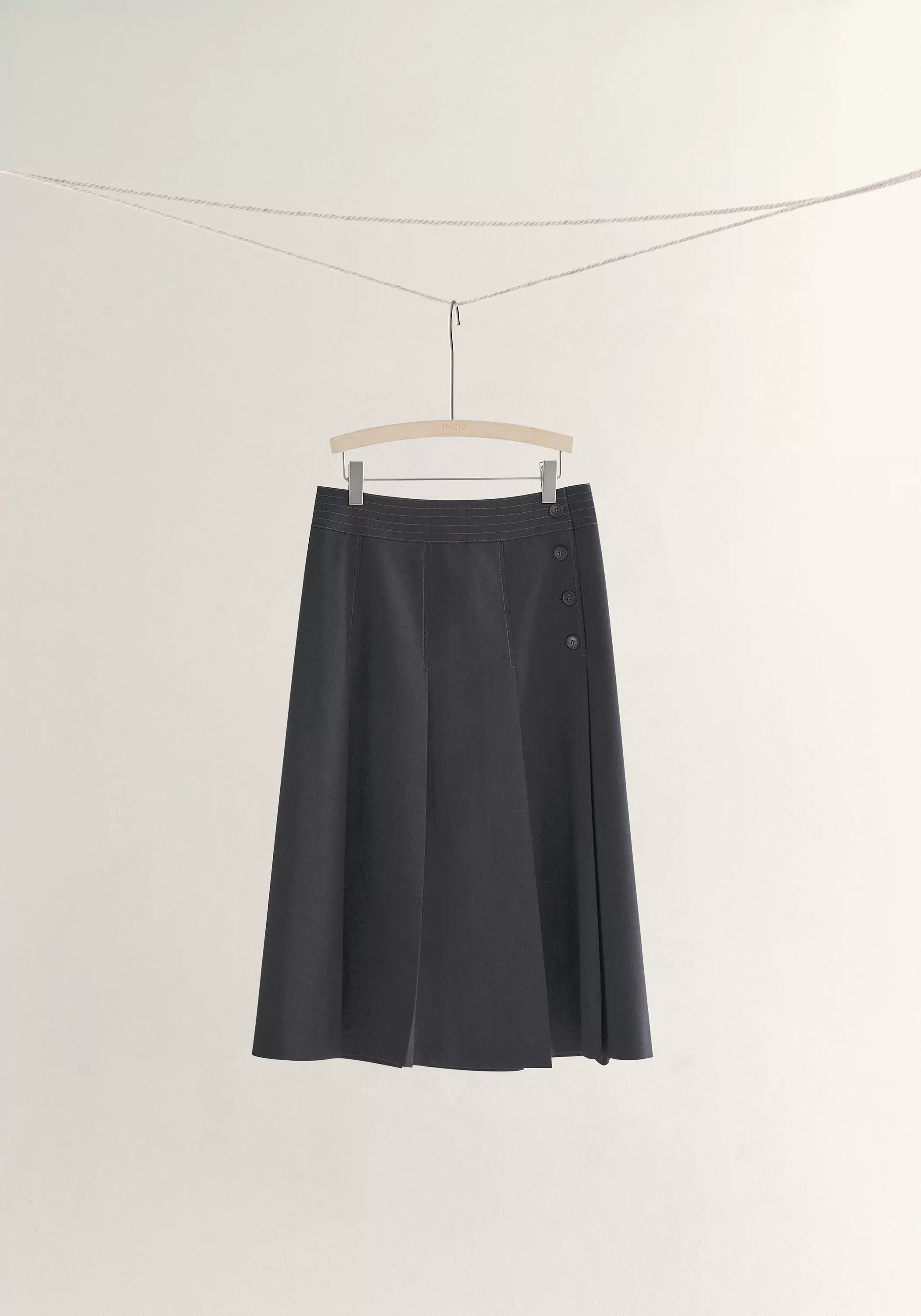 #color_dark gray