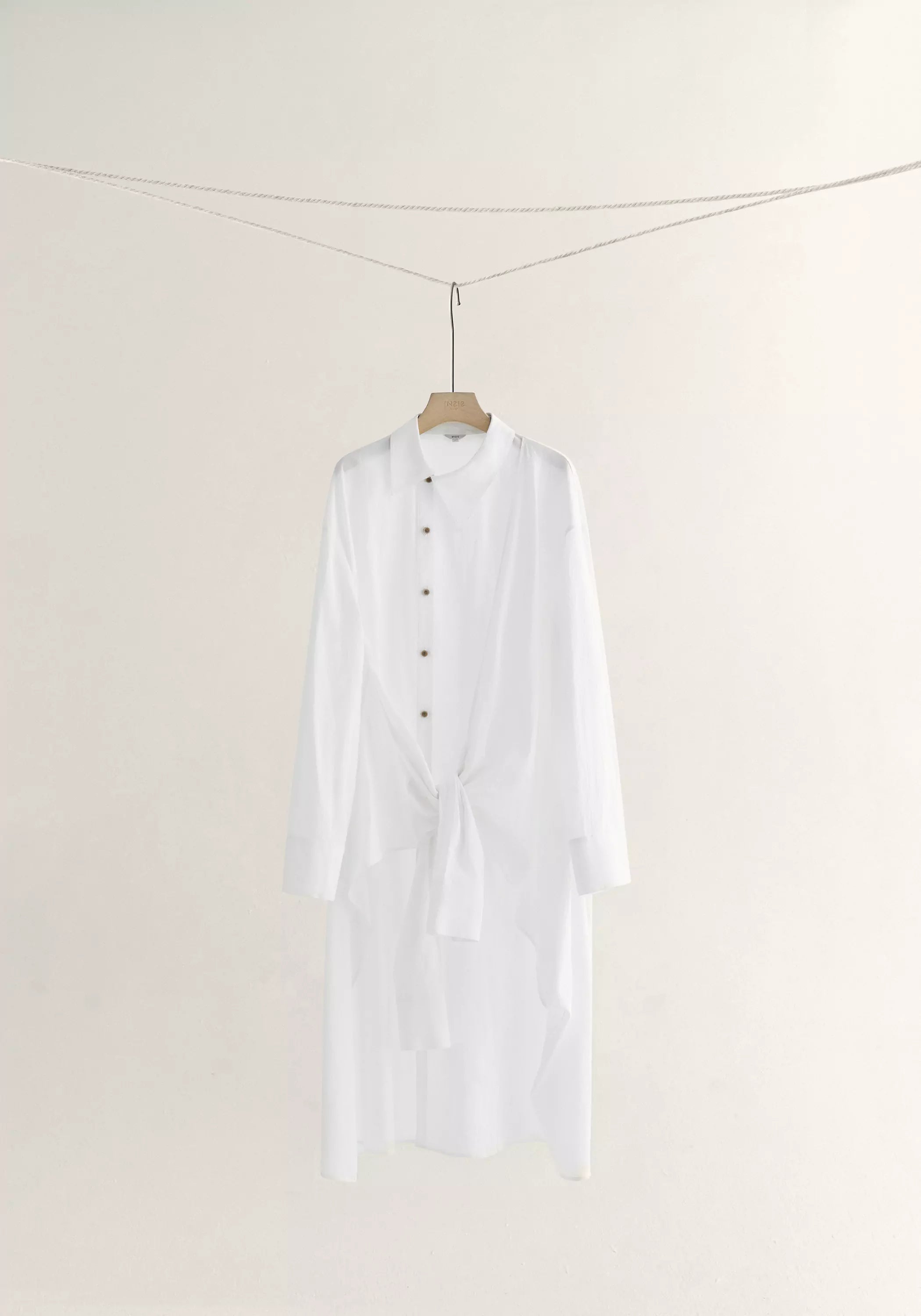 #color_off white