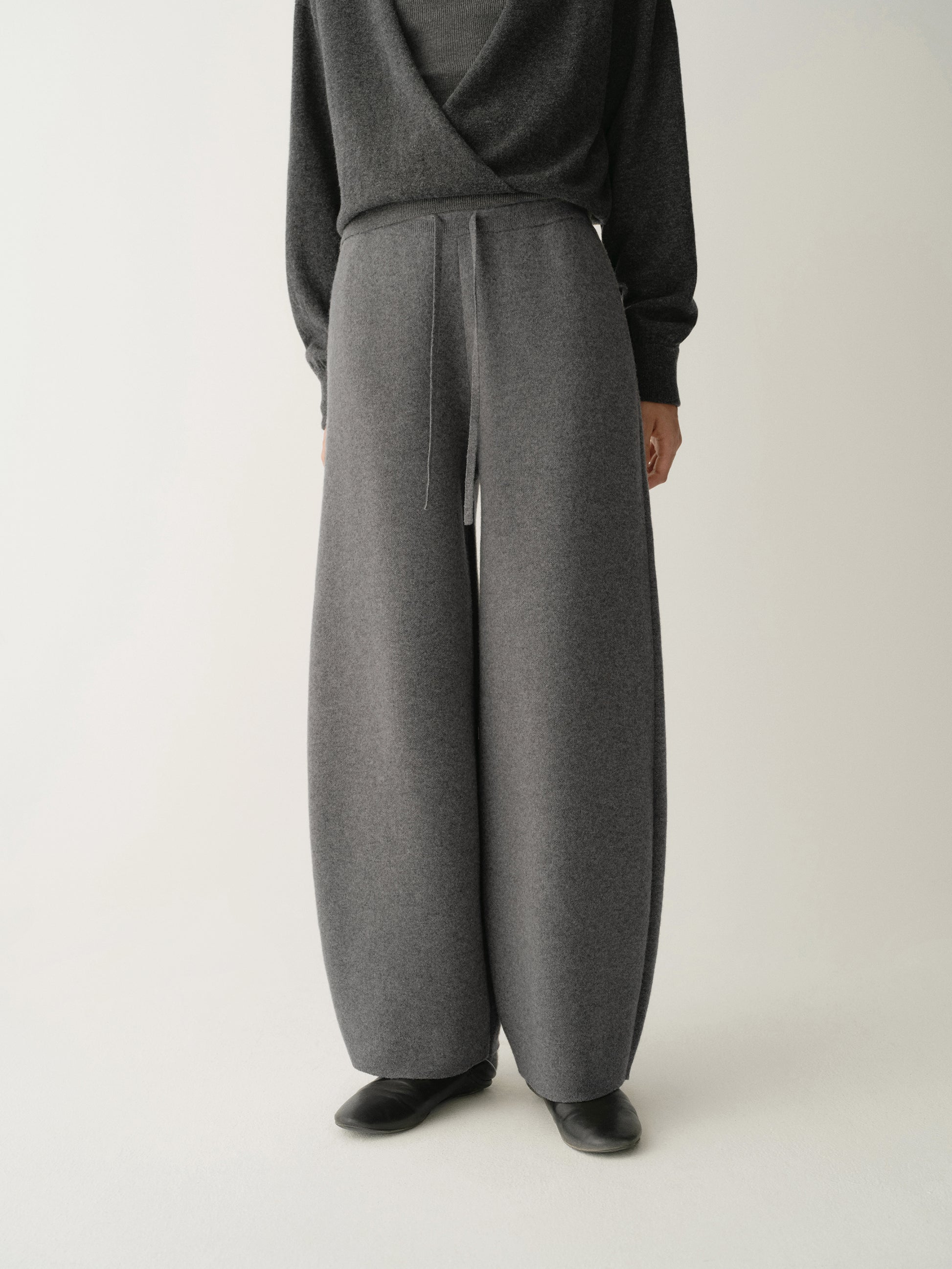 #color_mid gray