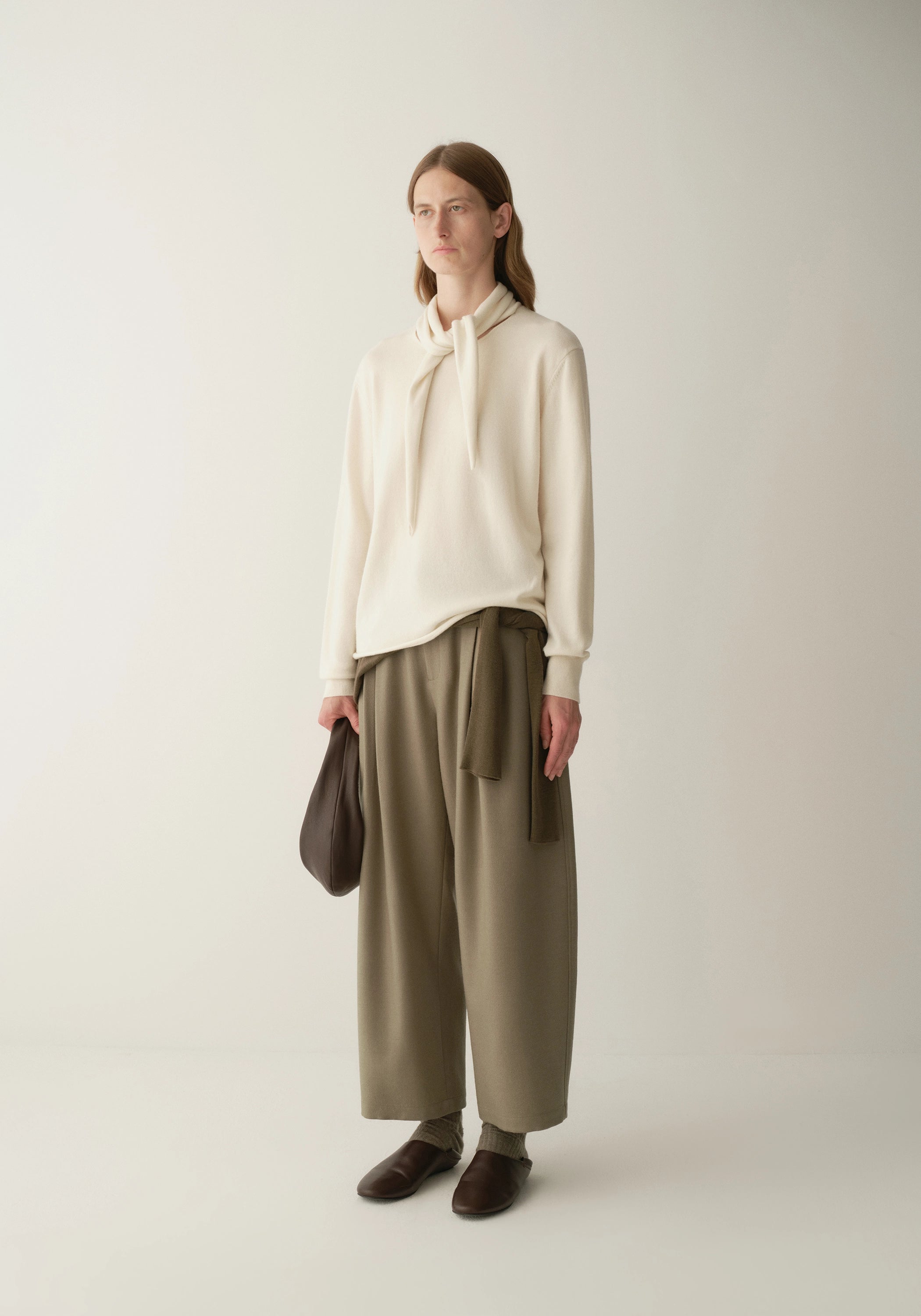 #color_off white
