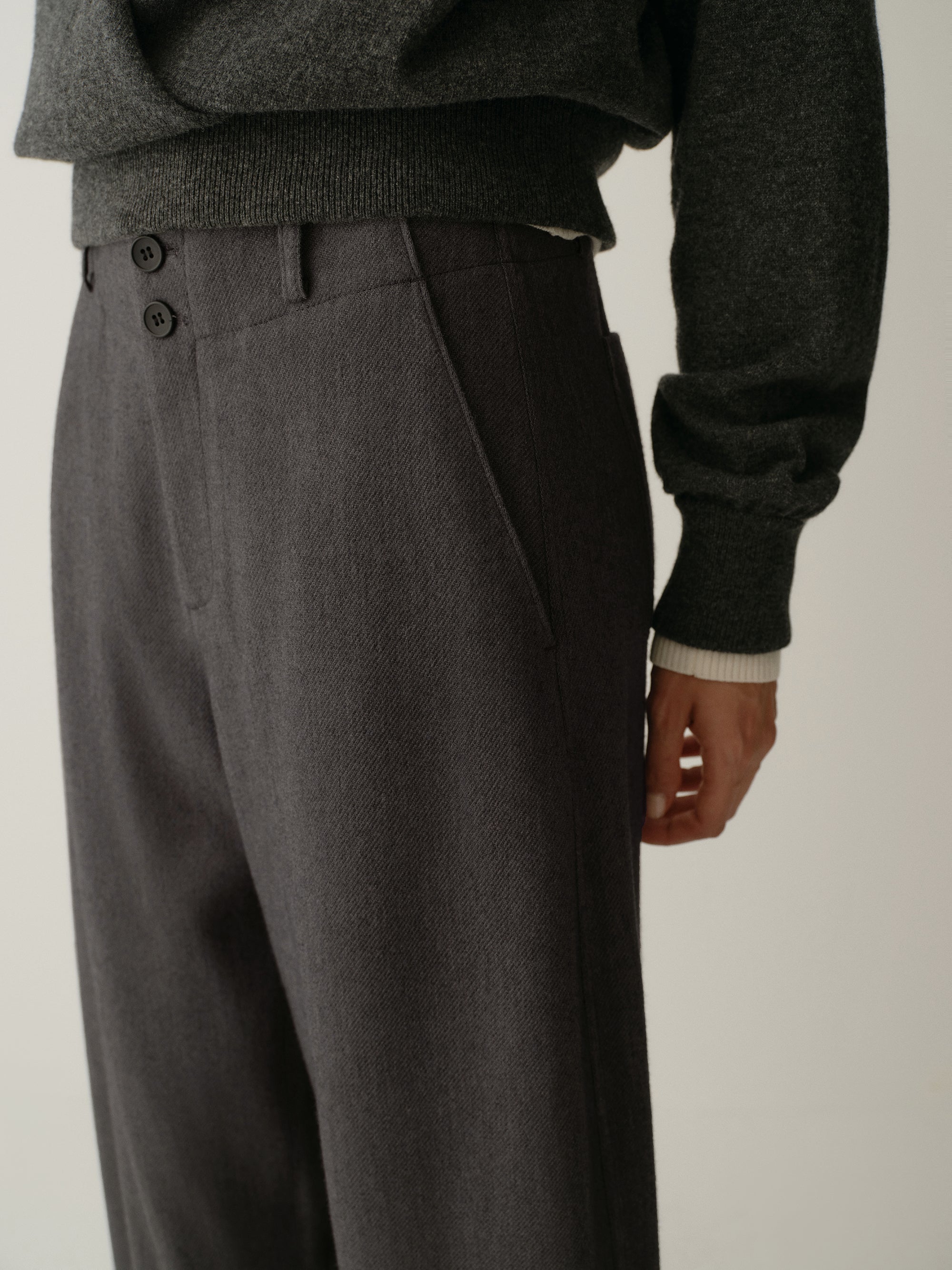 #color_mid gray