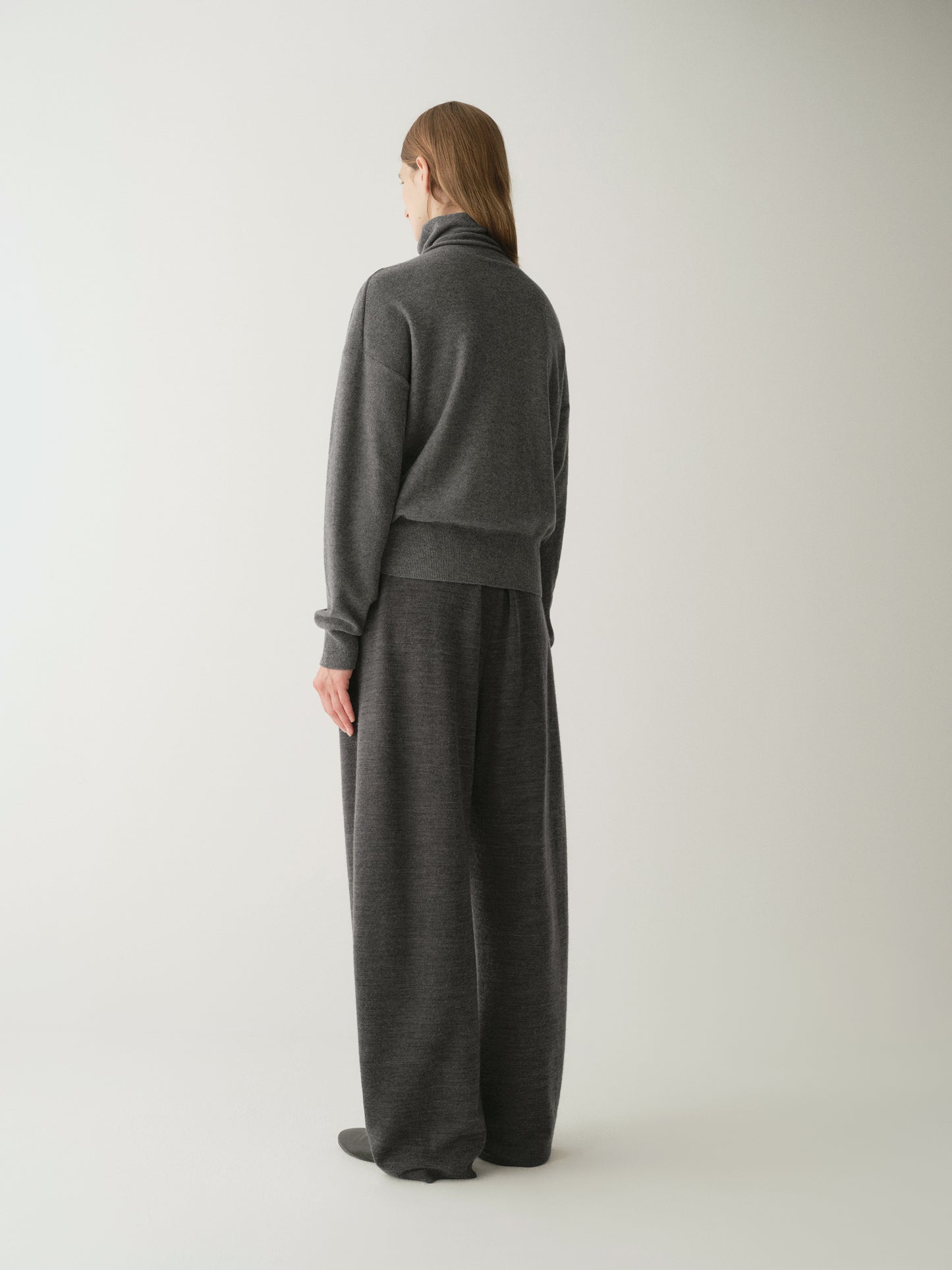 #color_dark gray