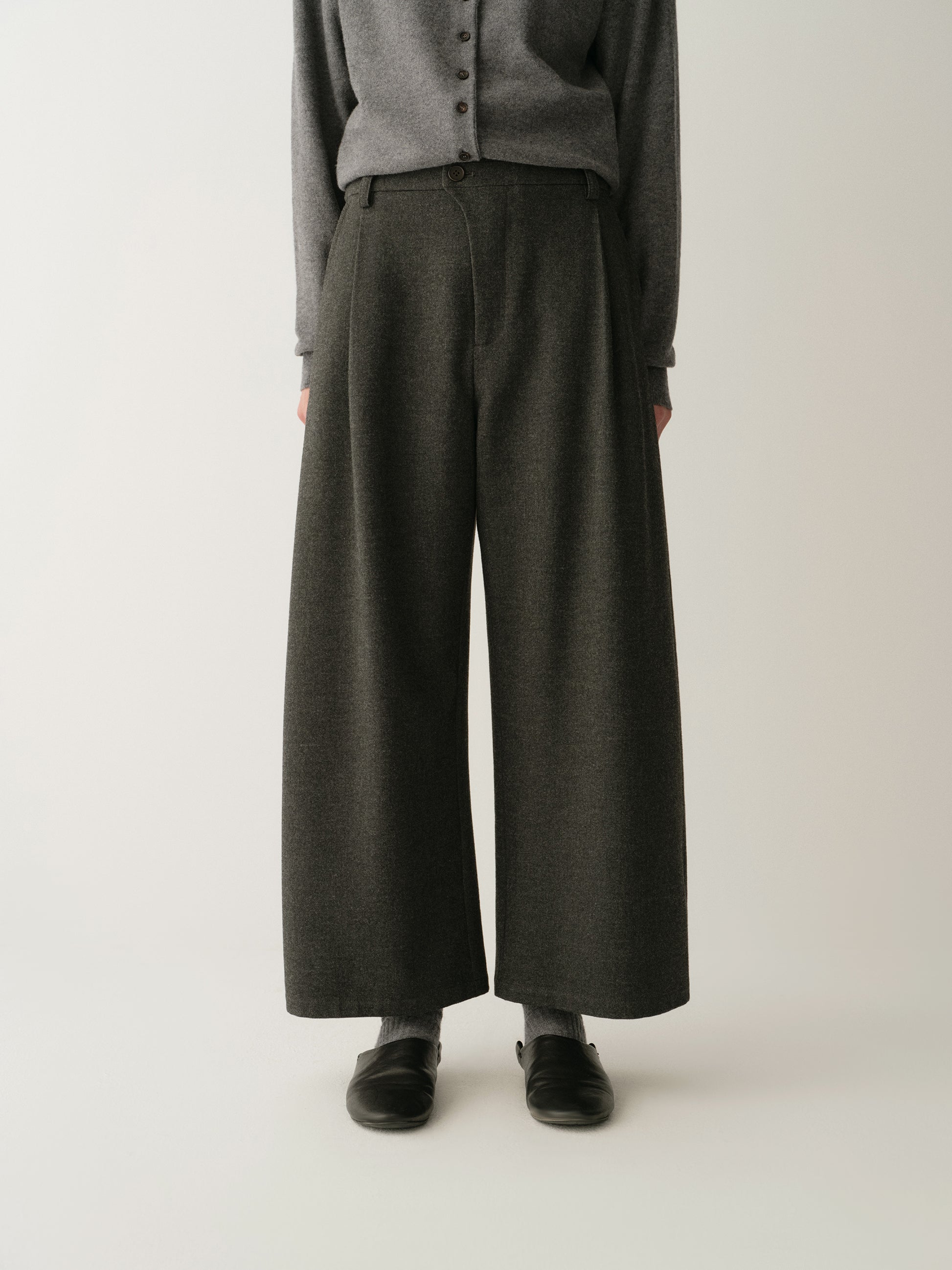 #color_dark gray