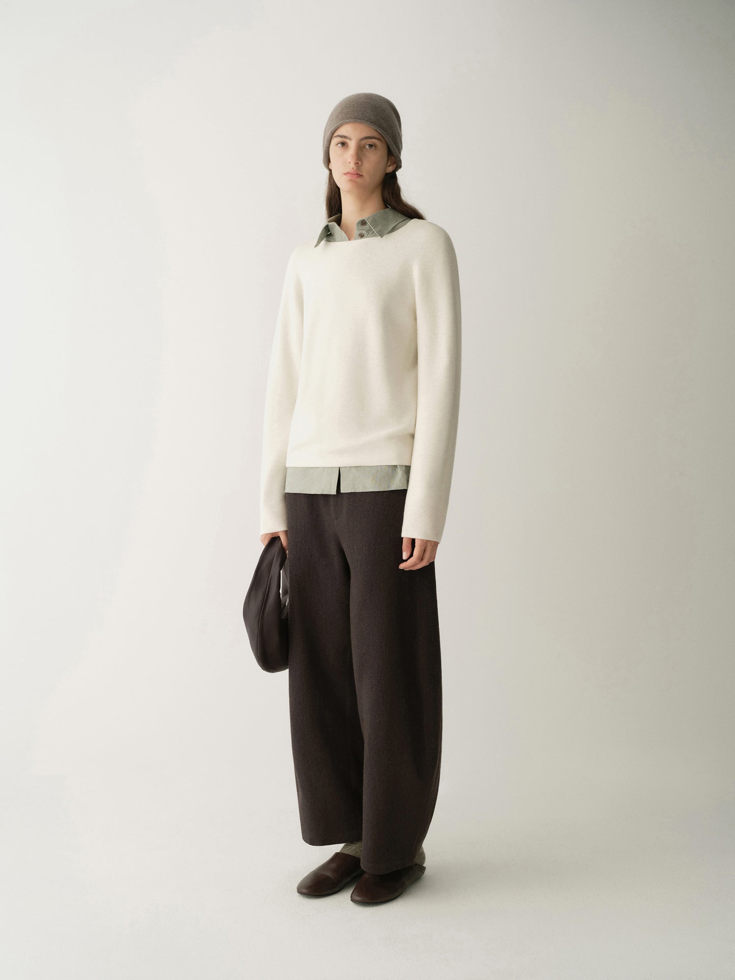 #color_off white