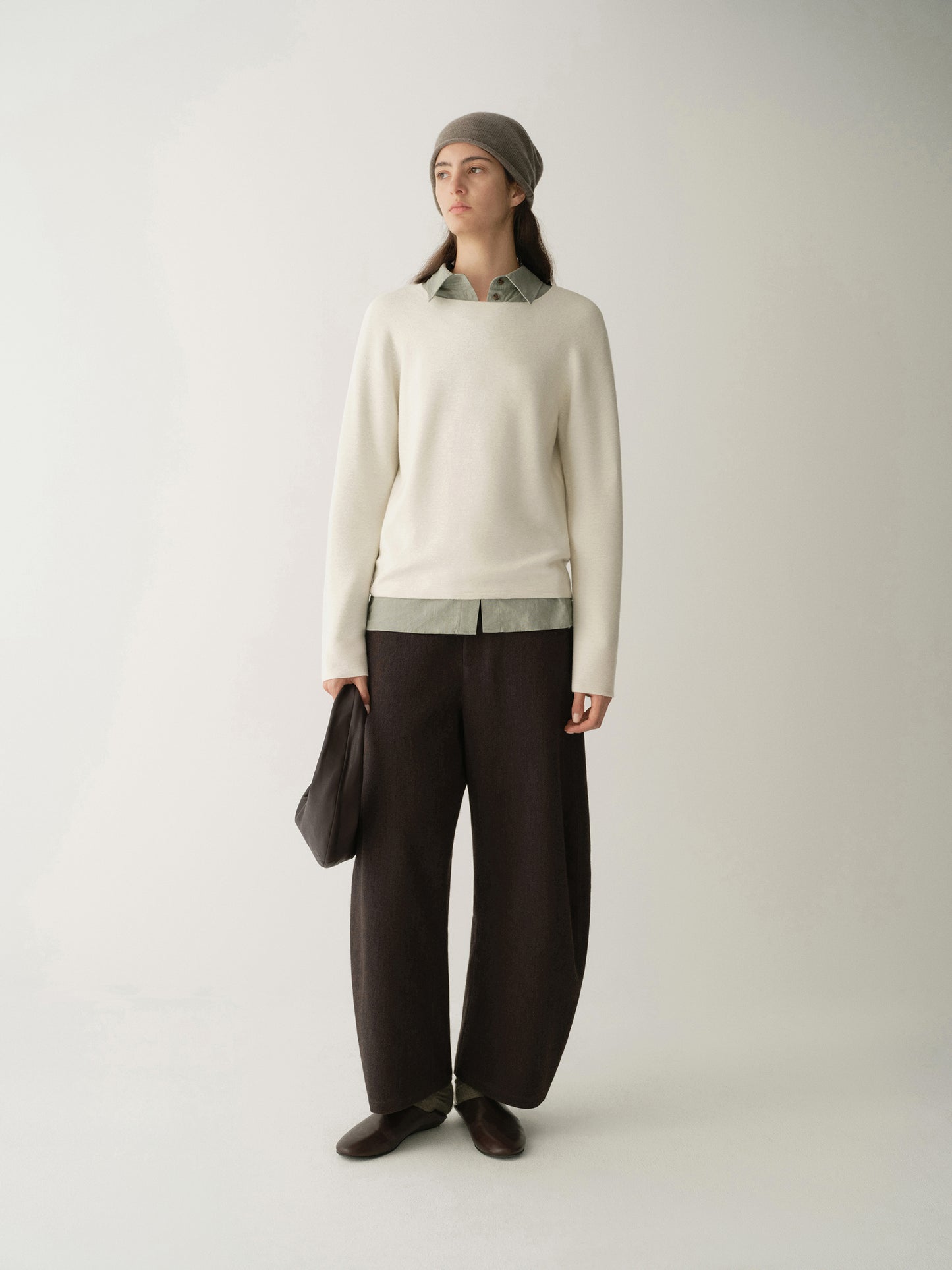 #color_off white