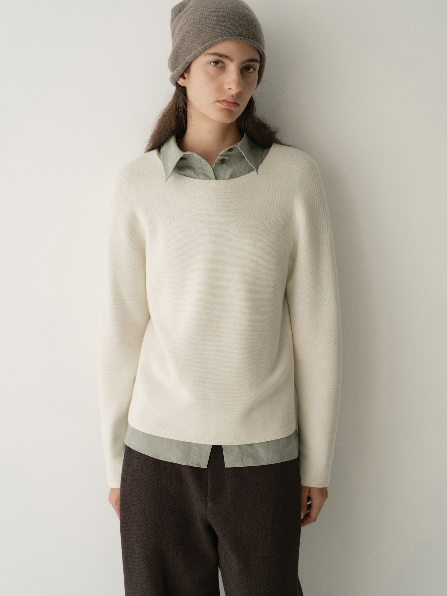 #color_off white