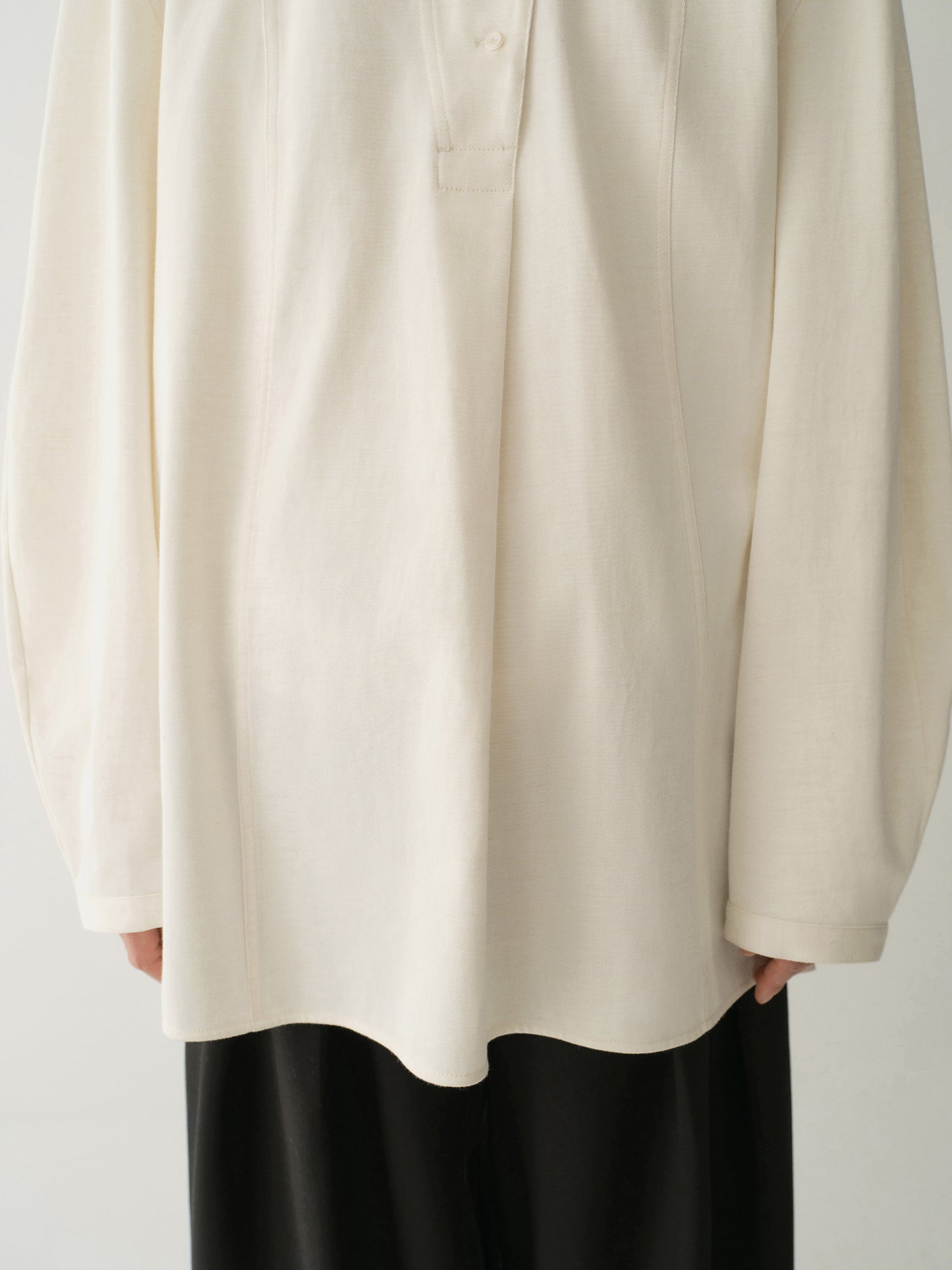 #color_off white