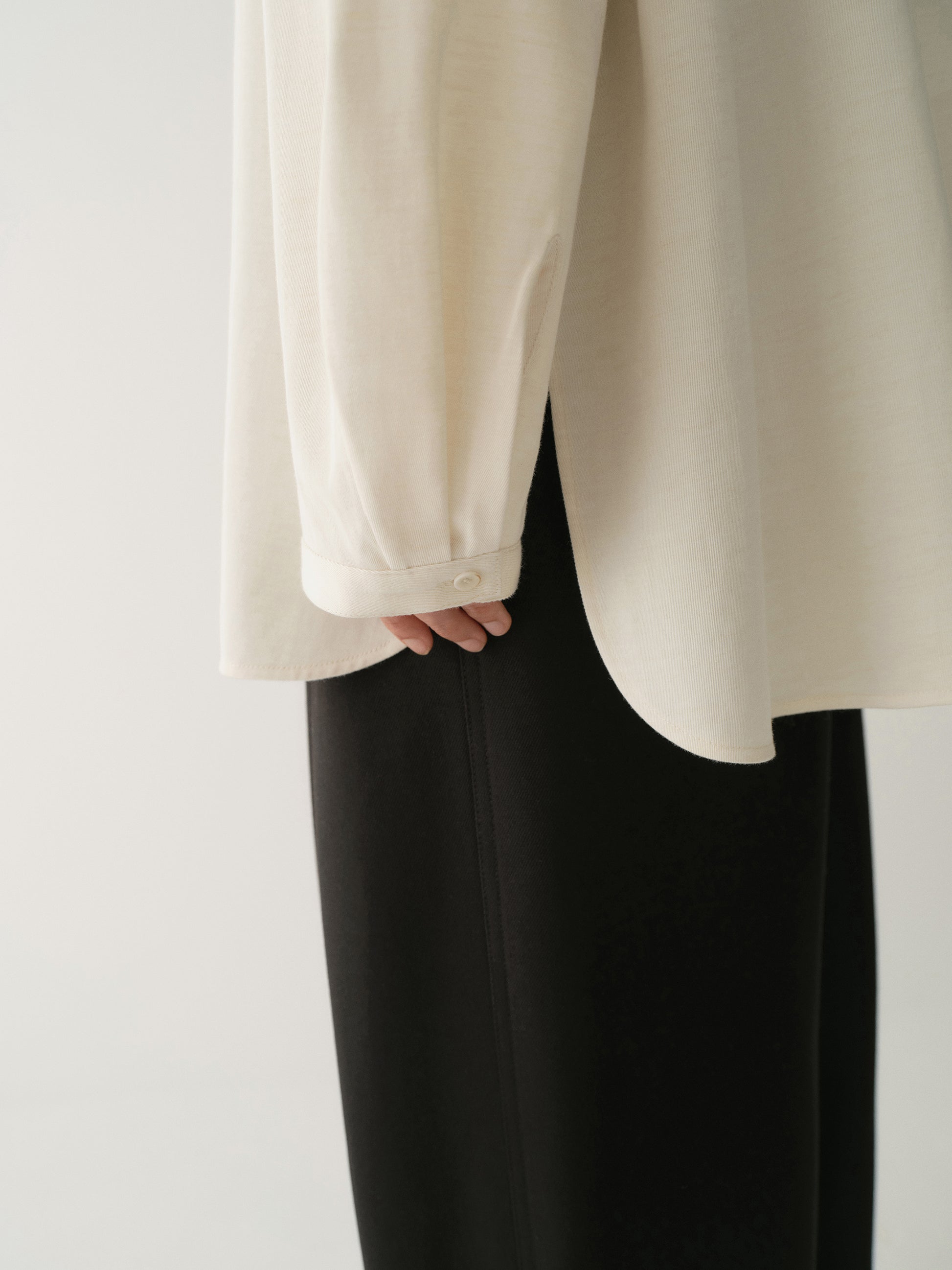 #color_off white