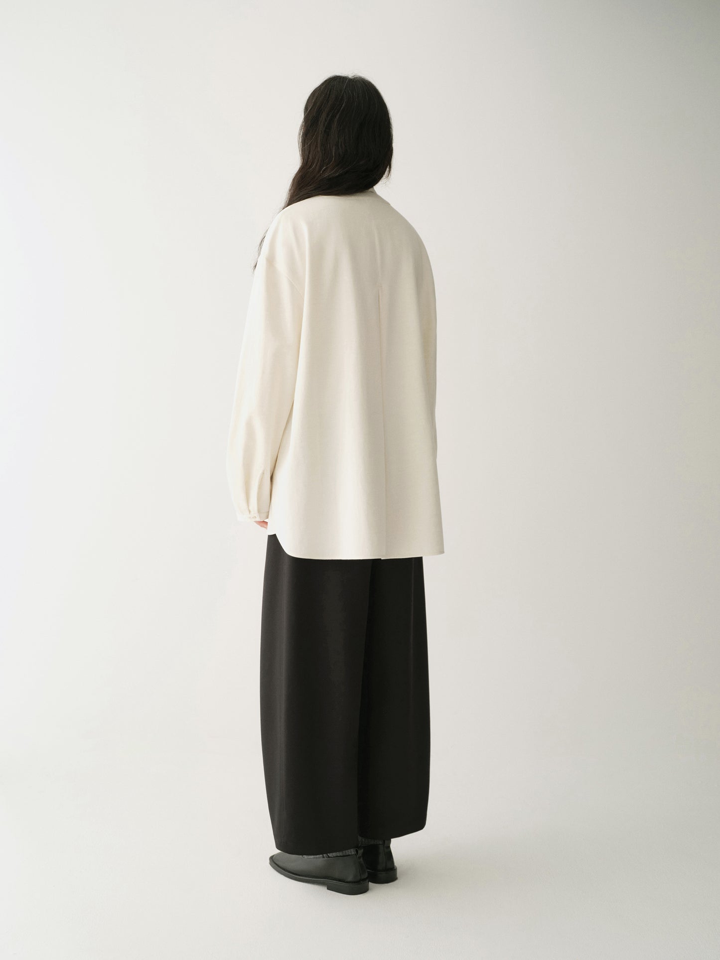 #color_off white