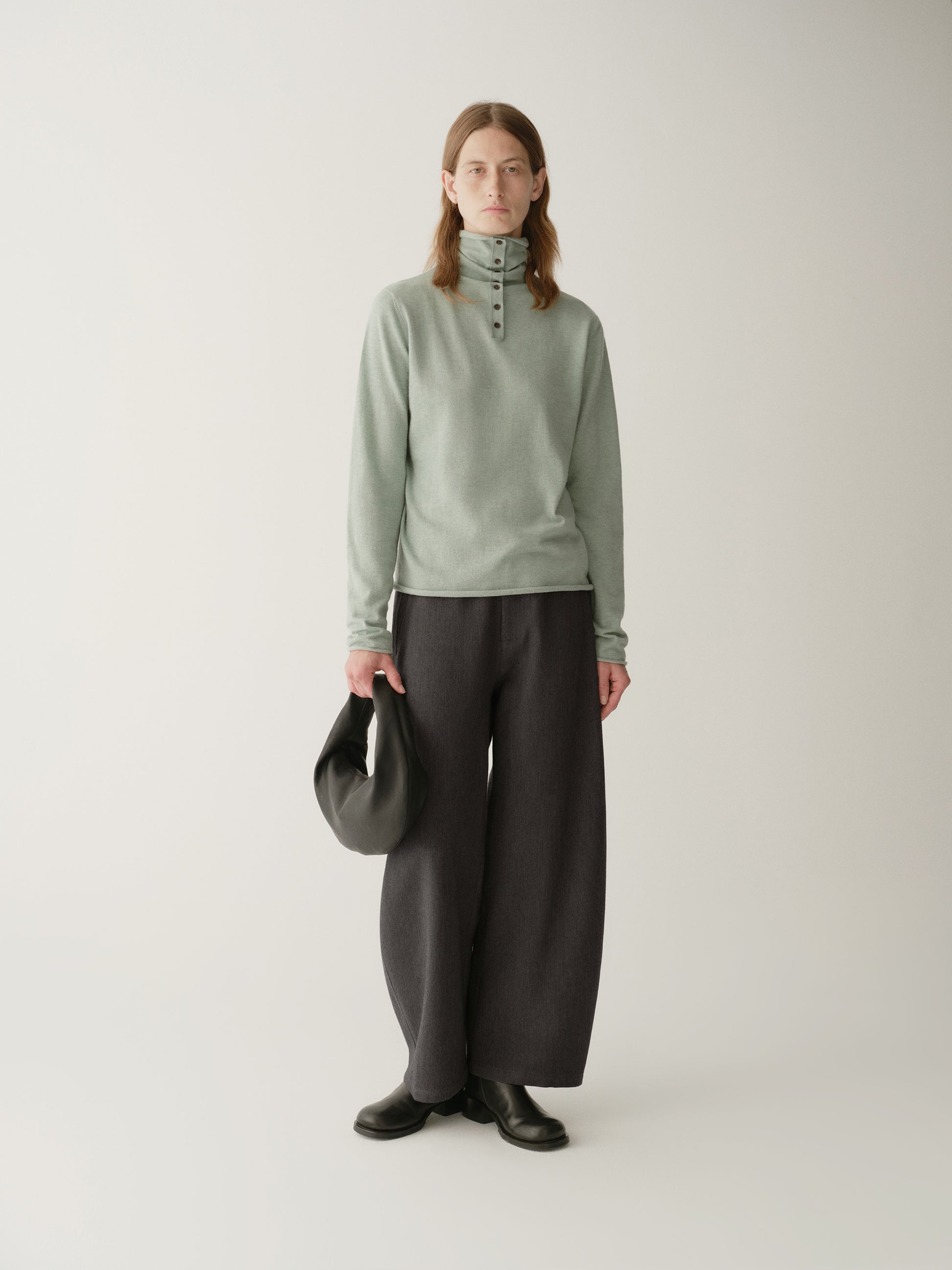 #color_mid gray