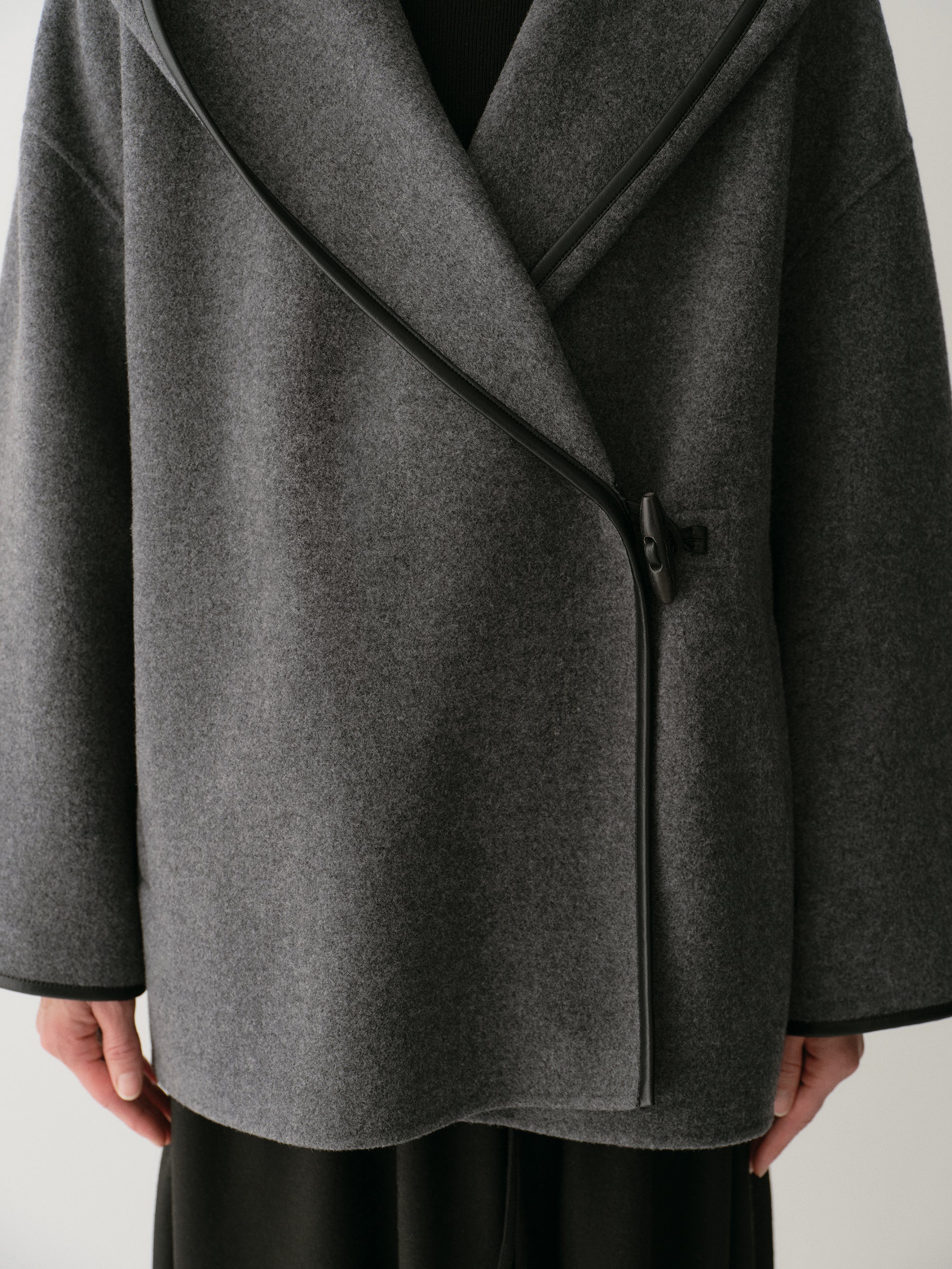 #color_mid gray